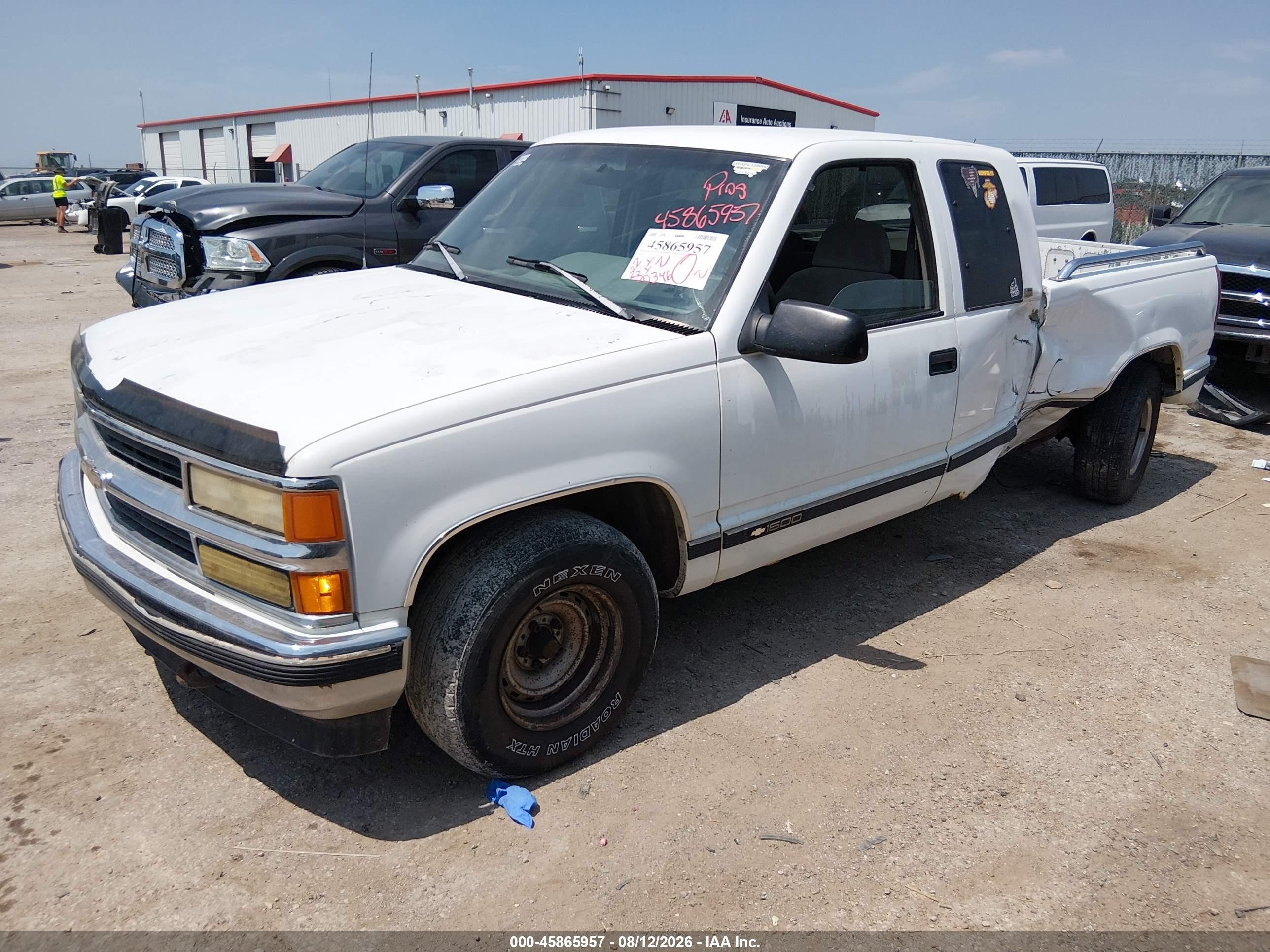 1996 Chevrolet Gmt-400 C1500 White vin: 2GCEC19M2T1208558