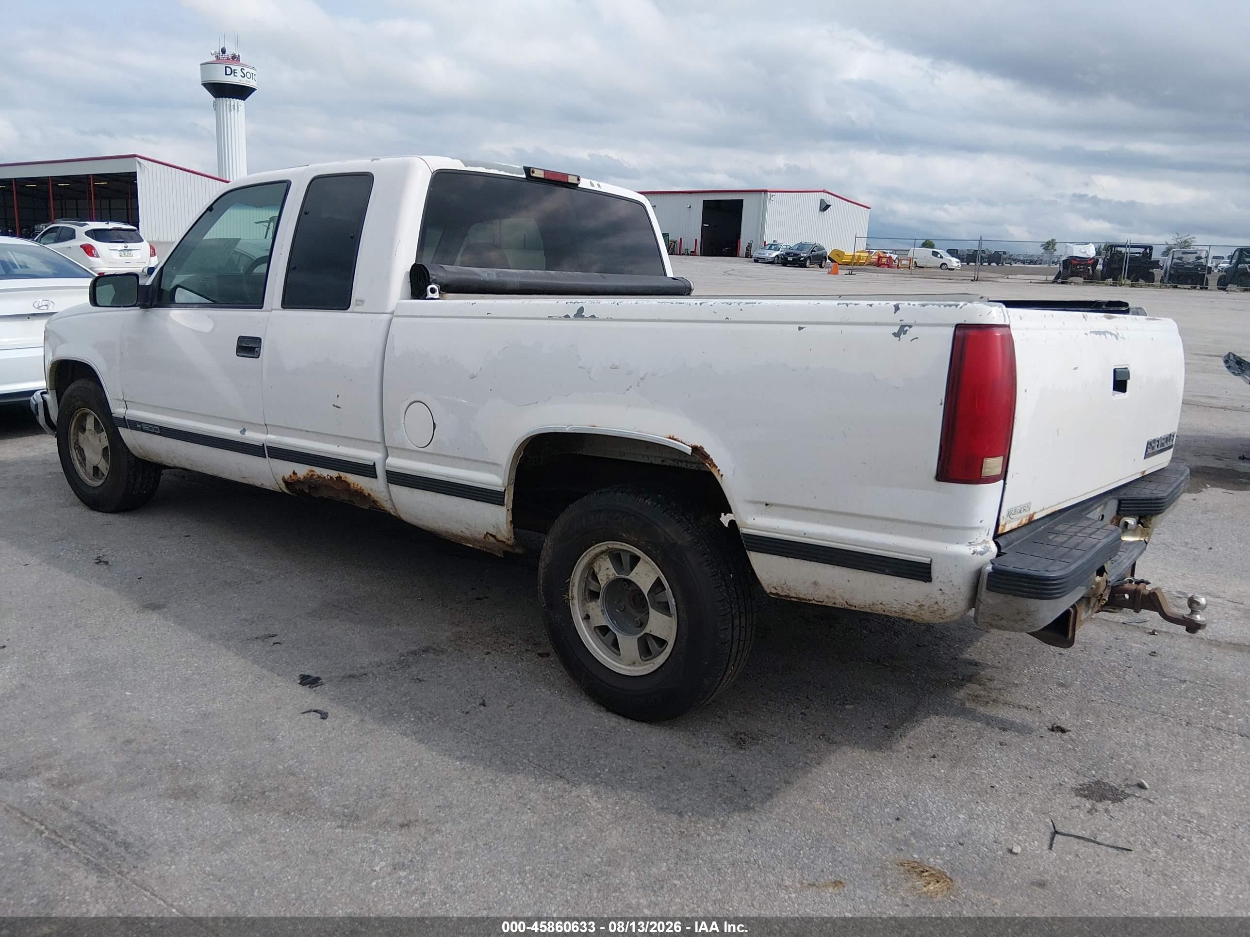 1998 Chevrolet C/k 1500 Fleetside White vin: 2GCEC19M4W1119000