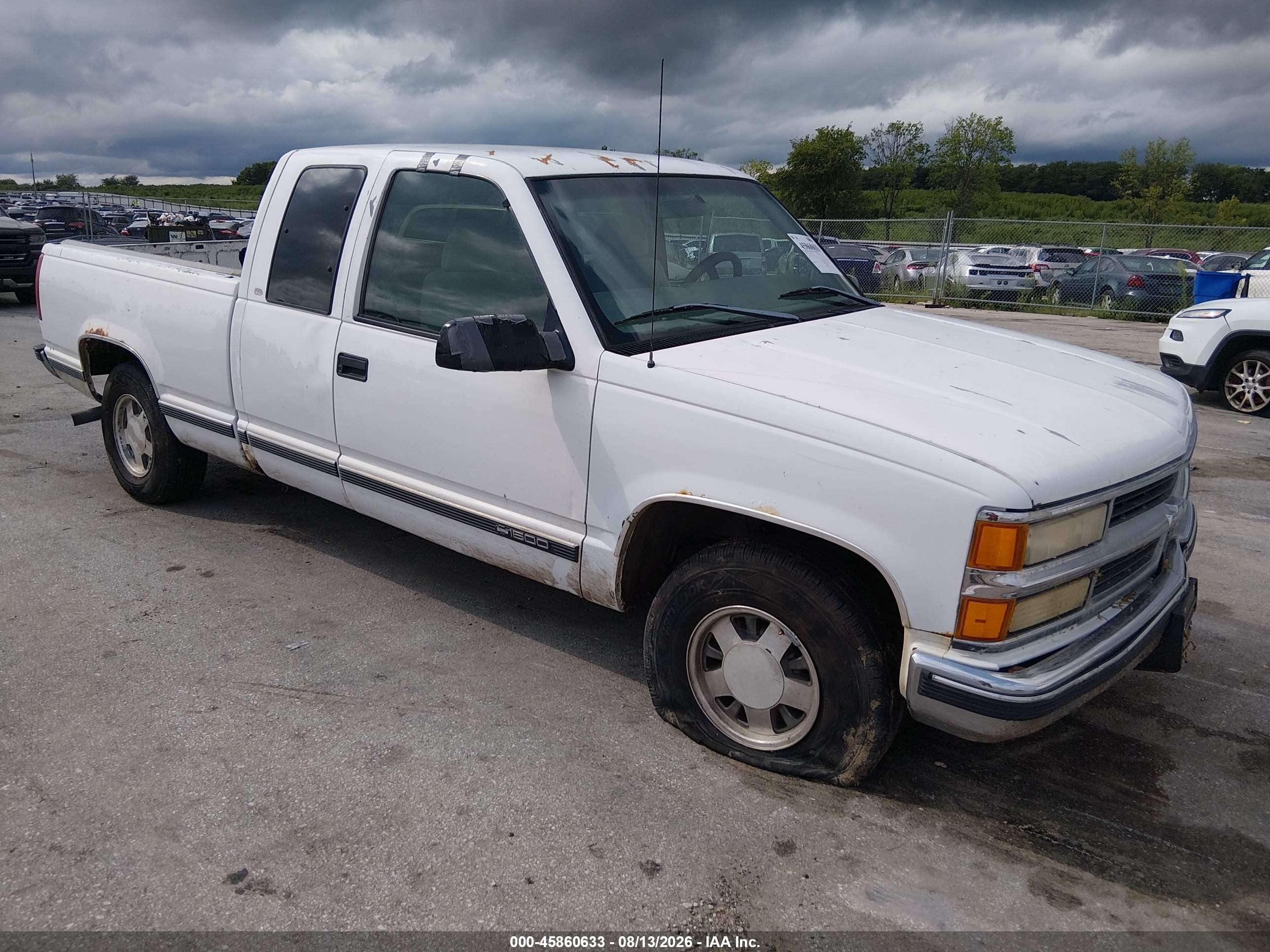 1998 Chevrolet C/k 1500 Fleetside White vin: 2GCEC19M4W1119000