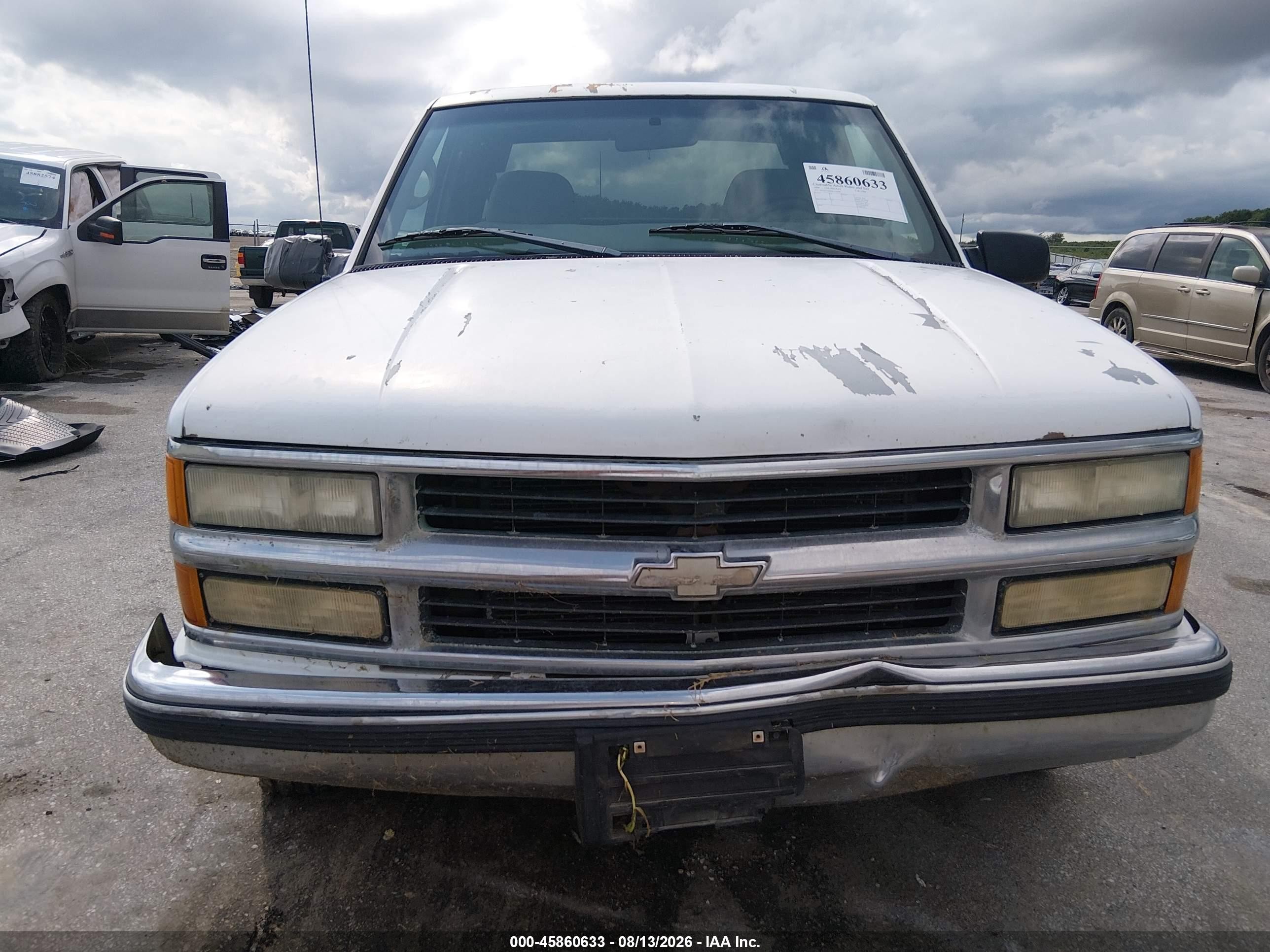 1998 Chevrolet C/k 1500 Fleetside White vin: 2GCEC19M4W1119000