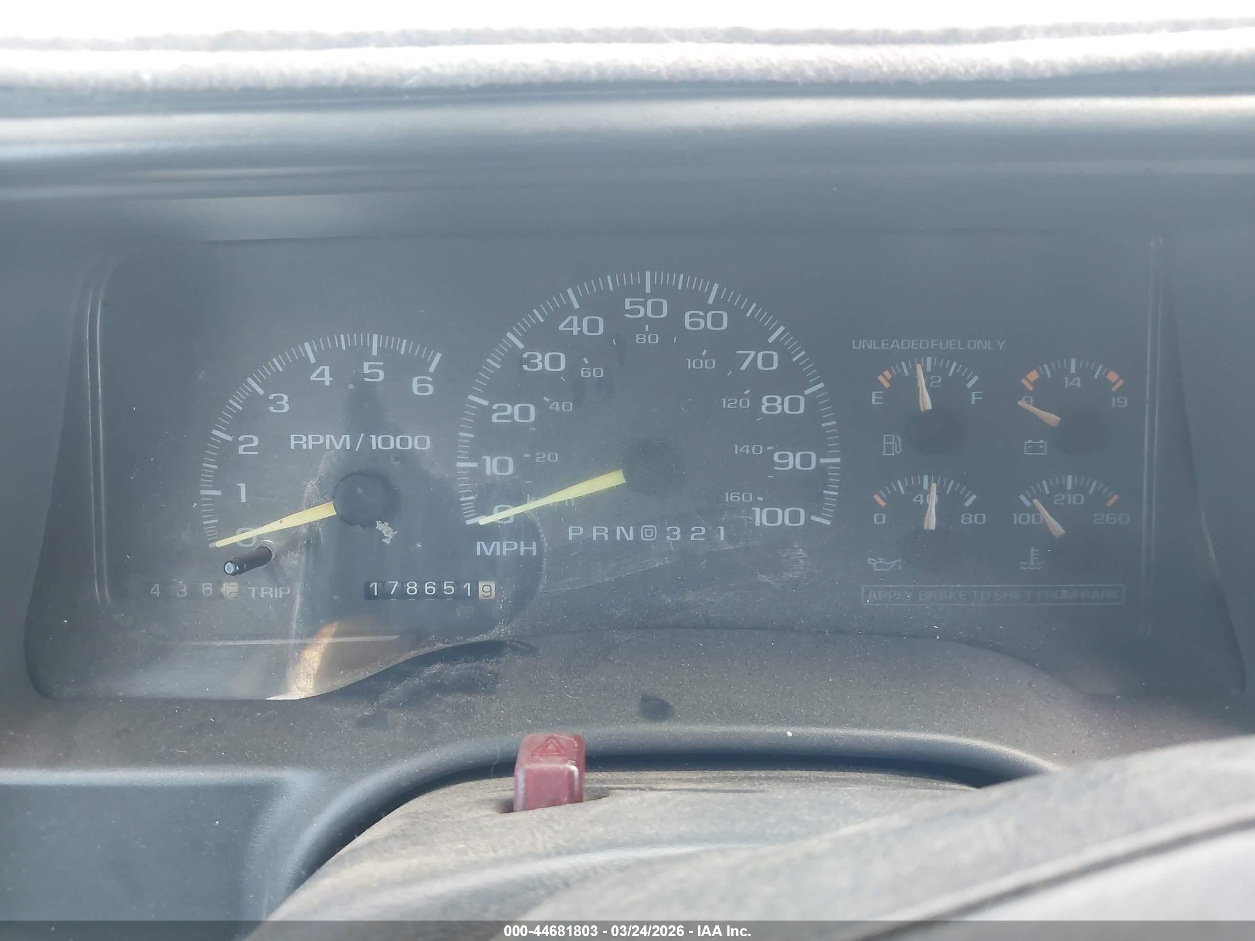 1997 Chevrolet C1500 Fleetside Turquoise vin: 2GCEC19M7V1172305