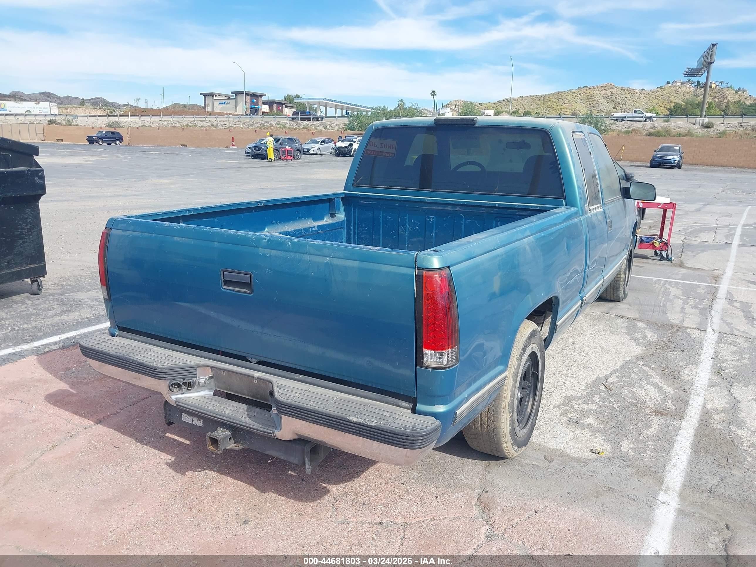 1997 Chevrolet C1500 Fleetside Turquoise vin: 2GCEC19M7V1172305