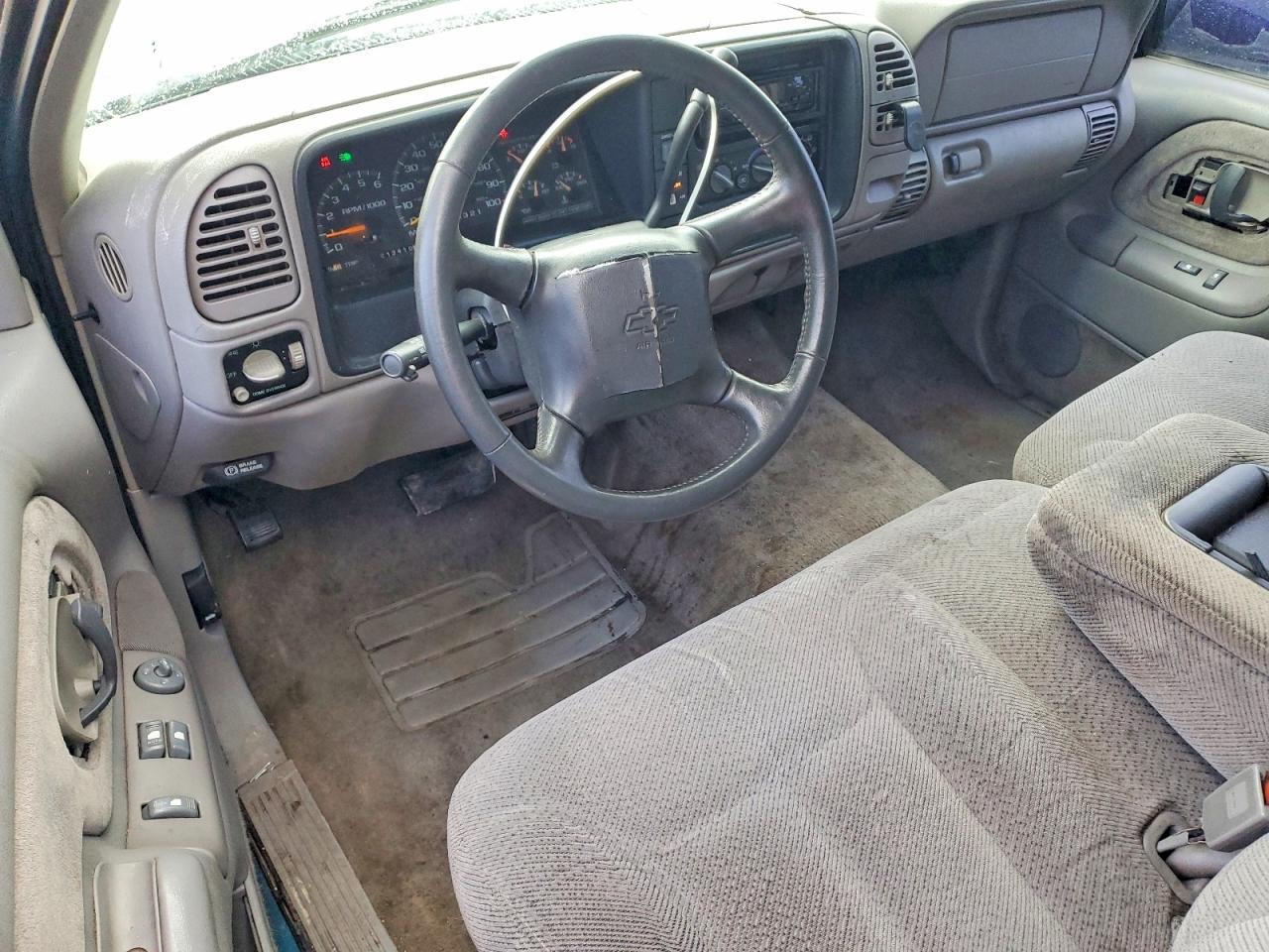 1998 Chevrolet Gmt-400 C1500 Green vin: 2GCEC19M8W1197571