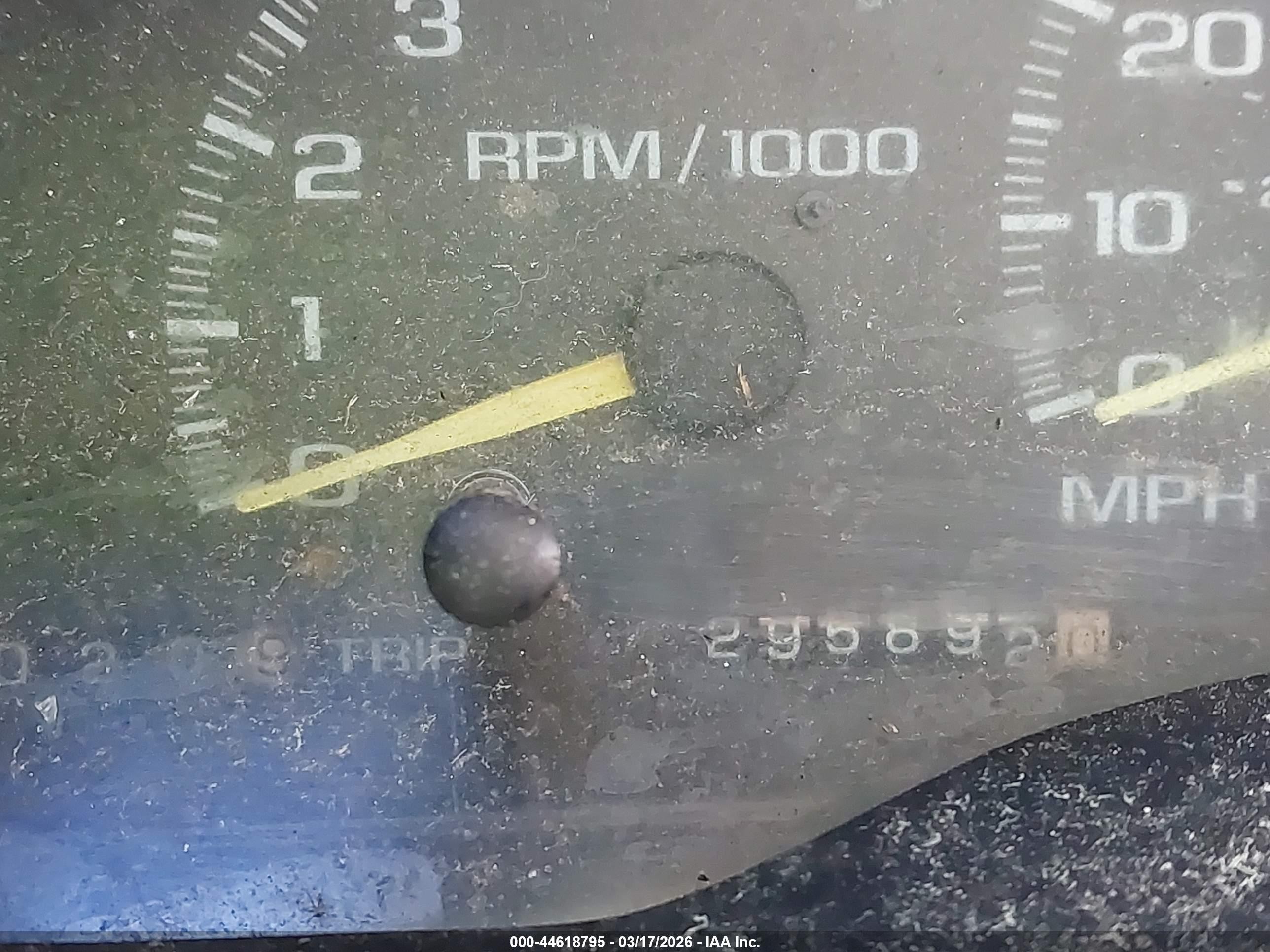 1998 Chevrolet C1500 Fleetside Green vin: 2GCEC19M8W1204714