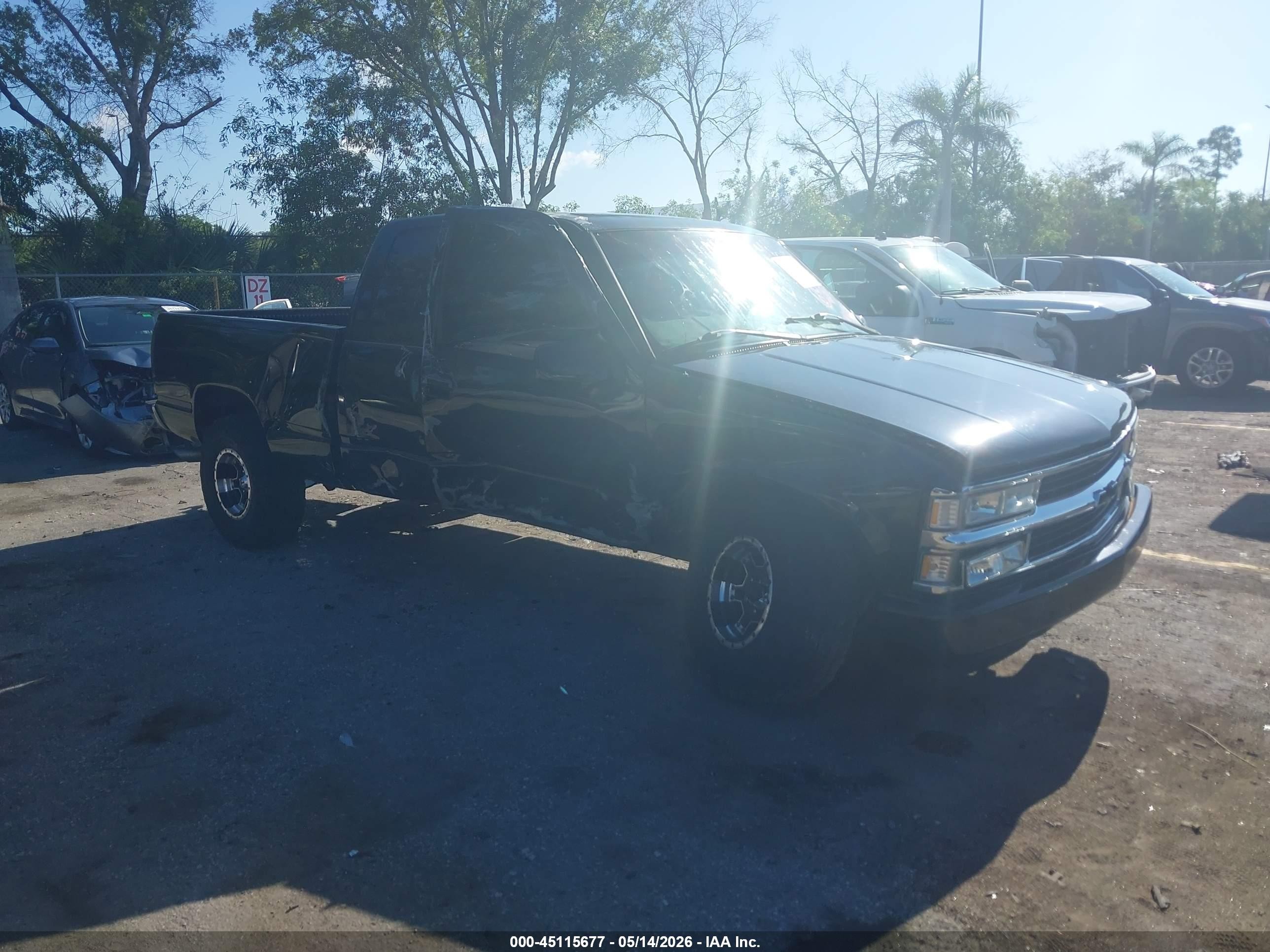 2GCEC19M9V1241785
