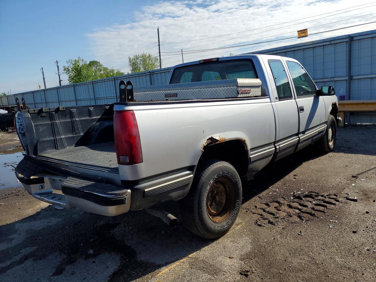 1997 Chevrolet Gmt-400 C1500 Silver vin: 2GCEC19MXV1254691