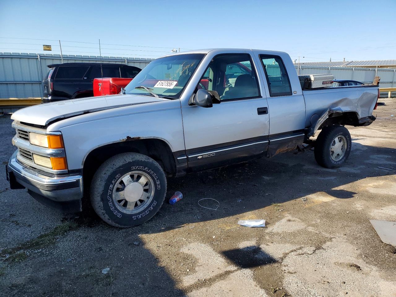 1997 Chevrolet Gmt-400 C1500 Silver vin: 2GCEC19MXV1254691