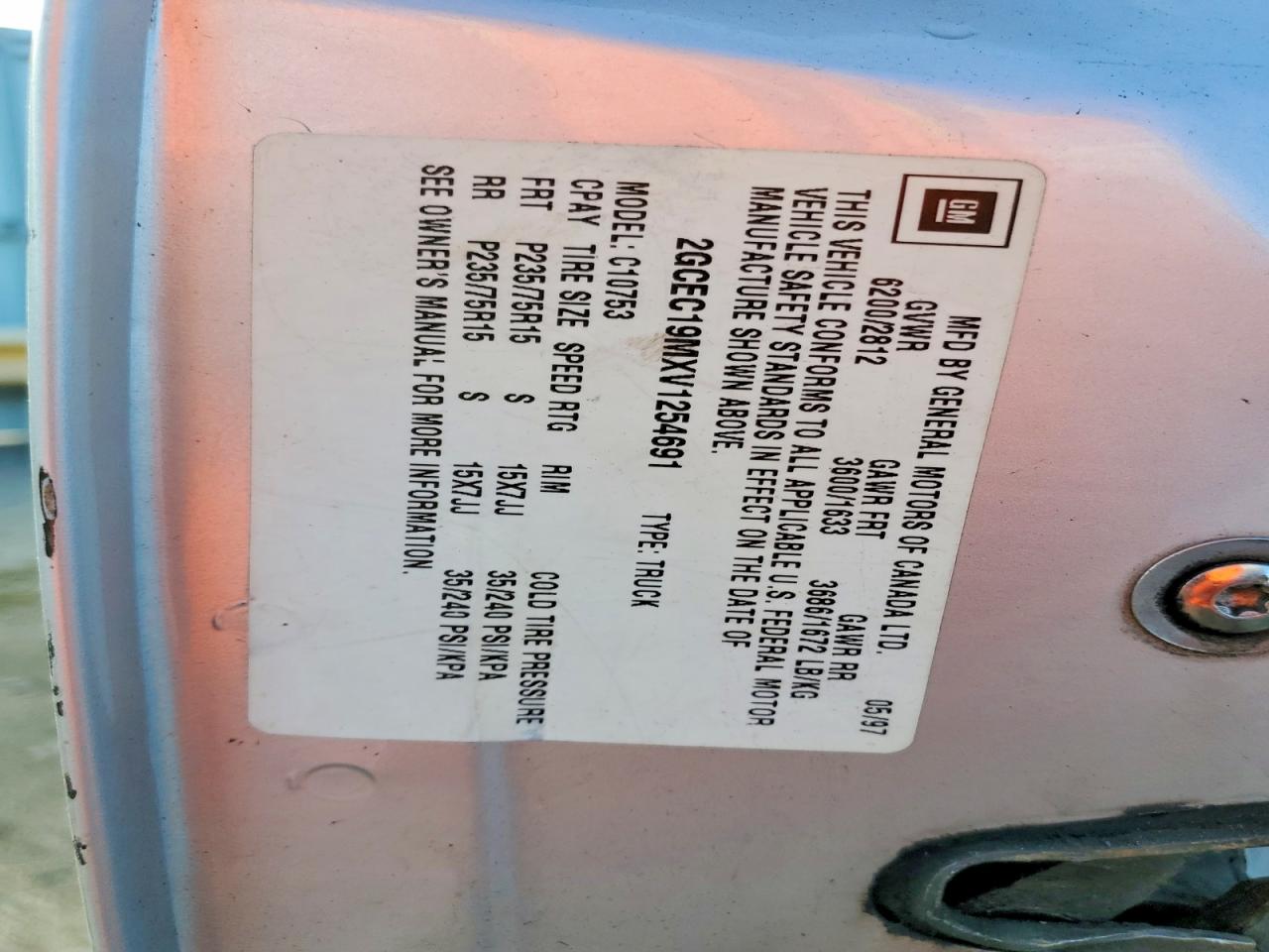 1997 Chevrolet Gmt-400 C1500 Silver vin: 2GCEC19MXV1254691