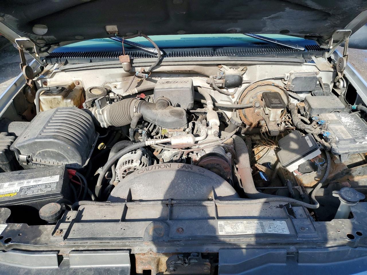 1997 Chevrolet Gmt-400 C1500 Silver vin: 2GCEC19MXV1254691