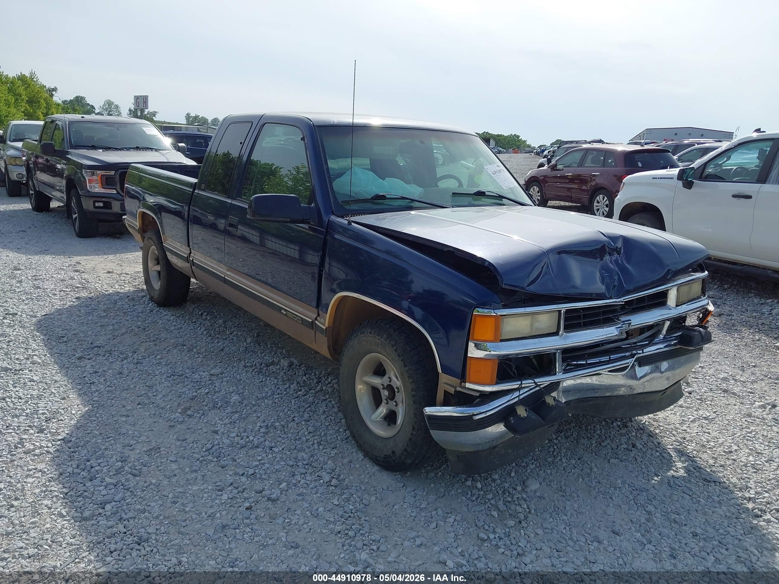 1998 Chevrolet C1500 Fleetside Blue vin: 2GCEC19MXW1272979
