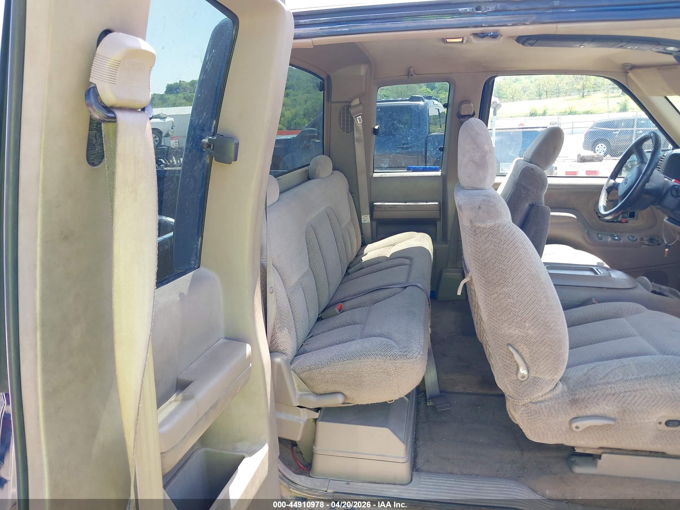 1998 Chevrolet C1500 Fleetside Blue vin: 2GCEC19MXW1272979