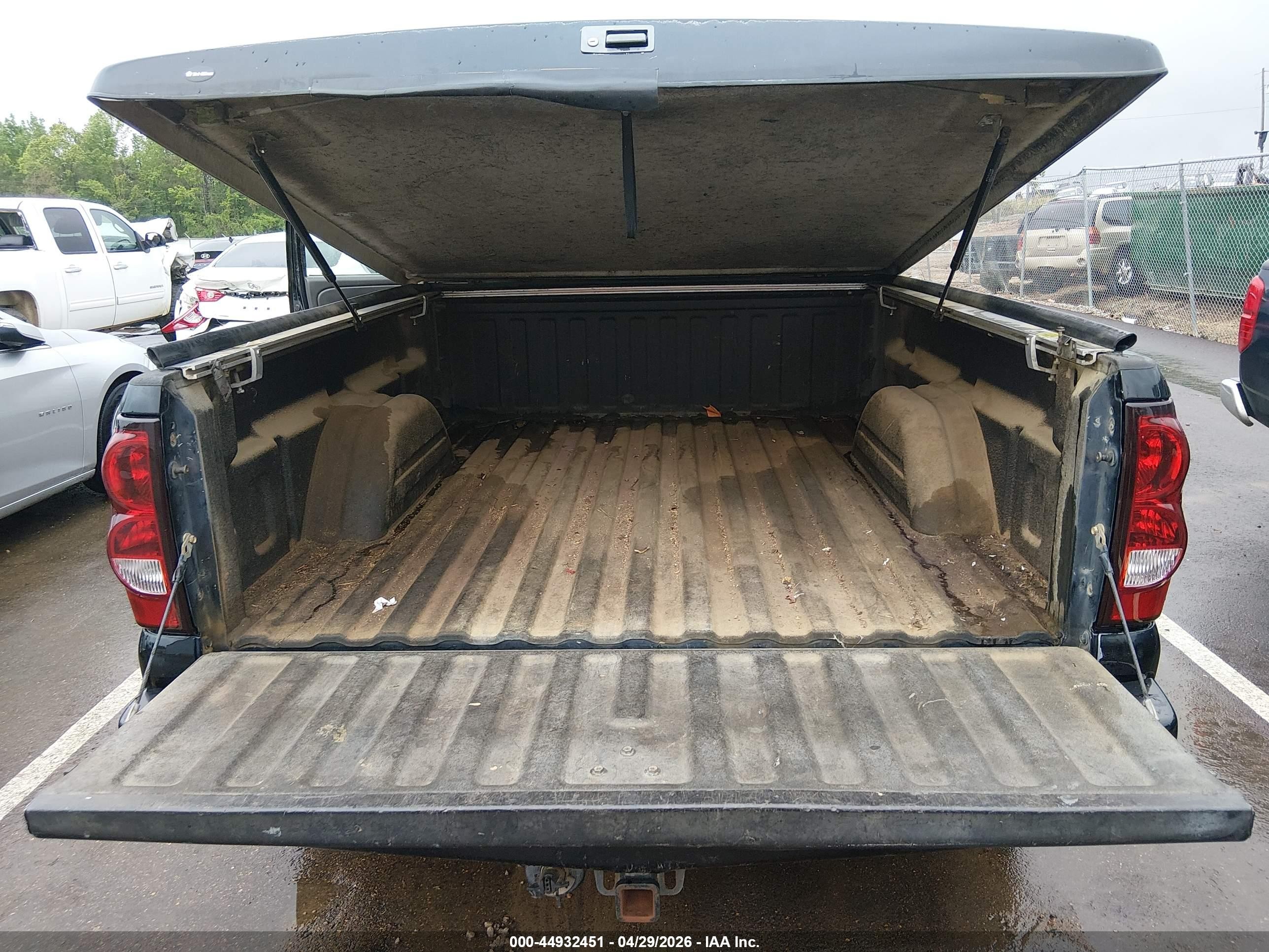 2005 Chevrolet Silverado 1500 Lt Black vin: 2GCEC19N451312349