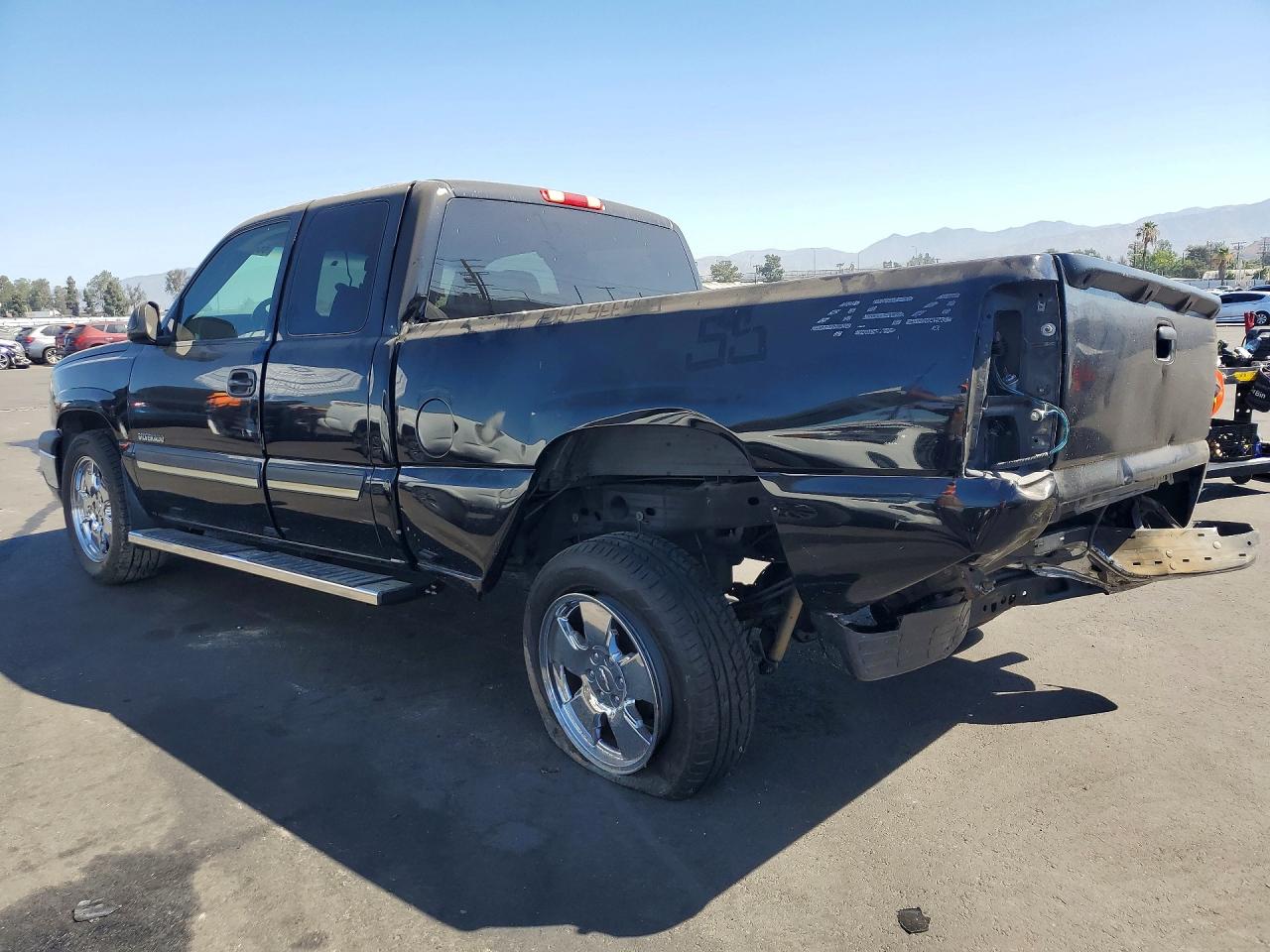 2005 Chevrolet Silverado C1500 Black vin: 2GCEC19N851367449
