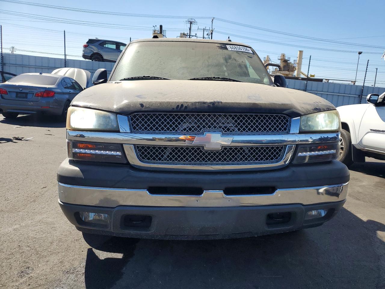 2005 Chevrolet Silverado C1500 Black vin: 2GCEC19N851367449