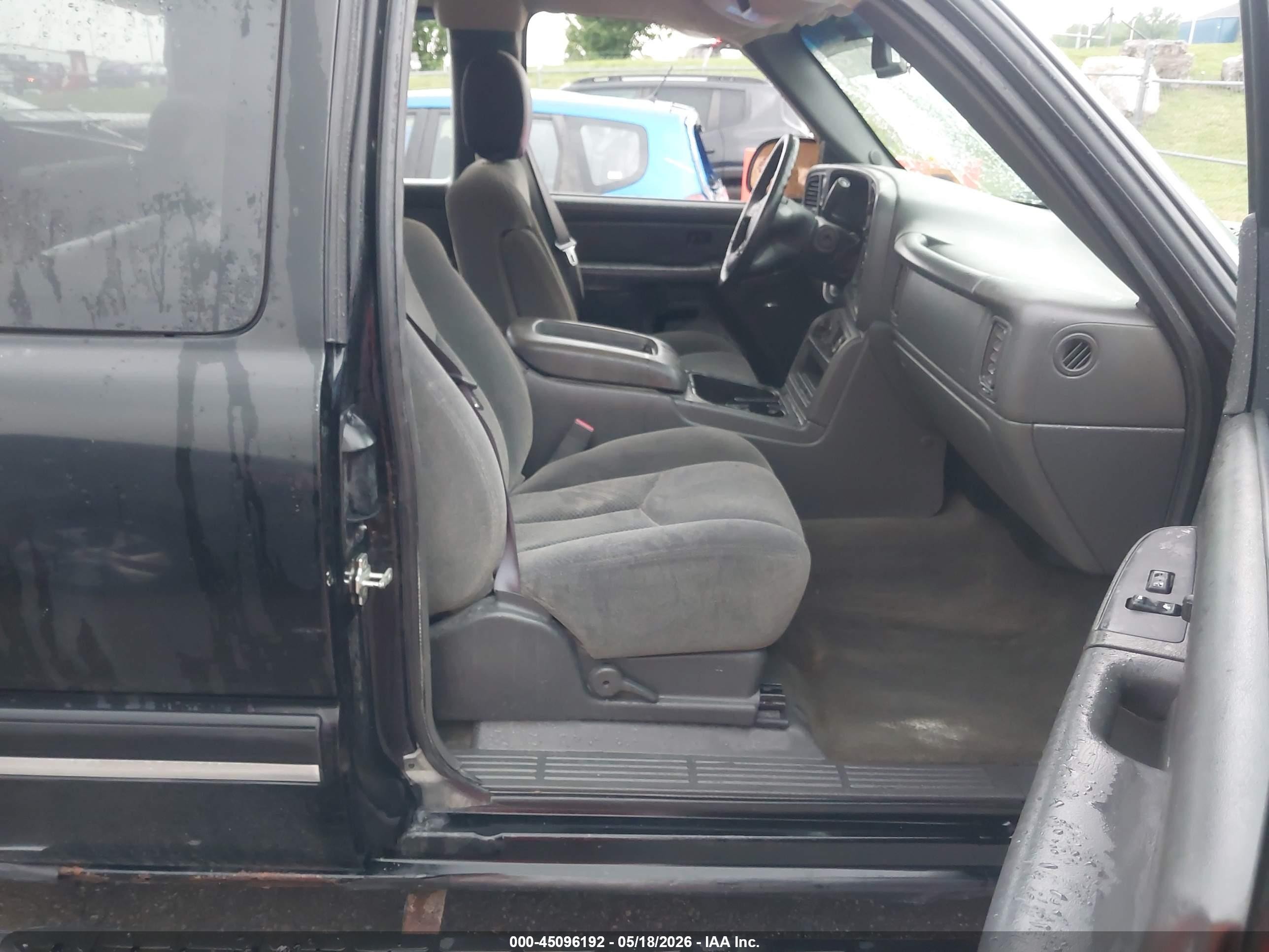 2005 Chevrolet Silverado 1500 Ls Black vin: 2GCEC19NX51330645