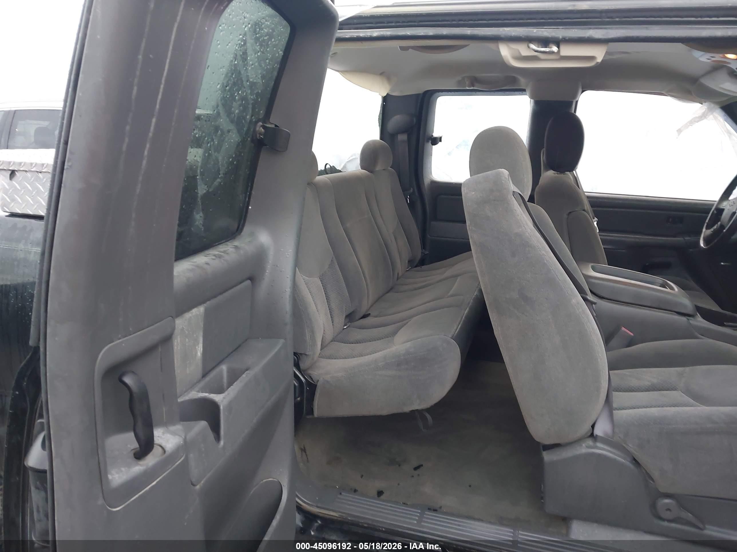 2005 Chevrolet Silverado 1500 Ls Black vin: 2GCEC19NX51330645