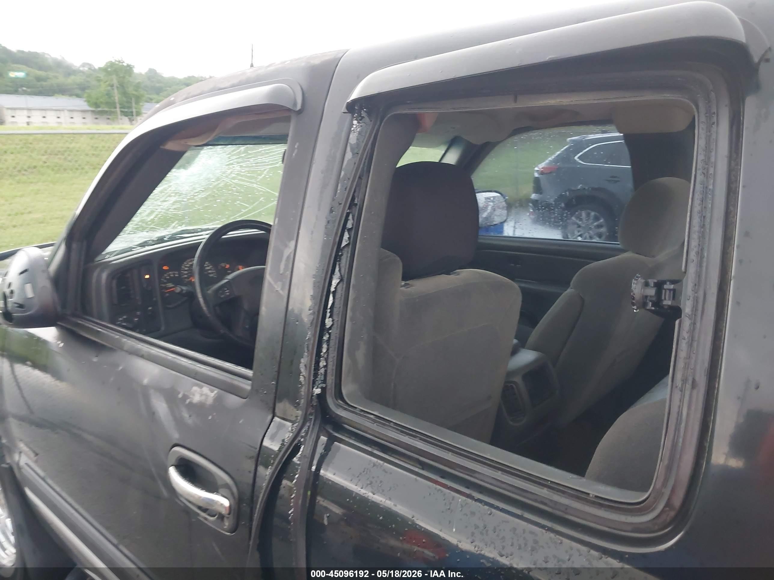 2005 Chevrolet Silverado 1500 Ls Black vin: 2GCEC19NX51330645