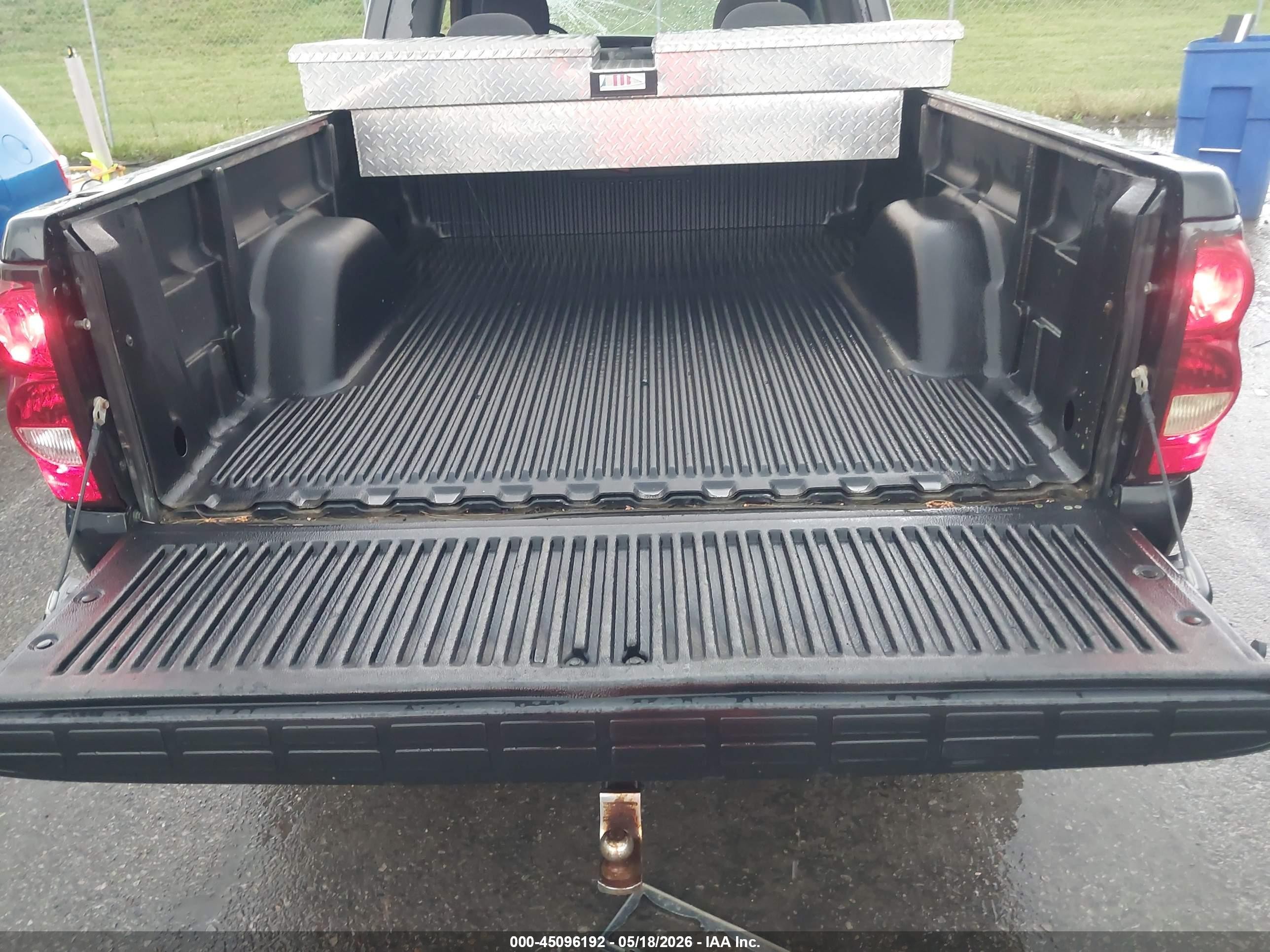 2005 Chevrolet Silverado 1500 Ls Black vin: 2GCEC19NX51330645