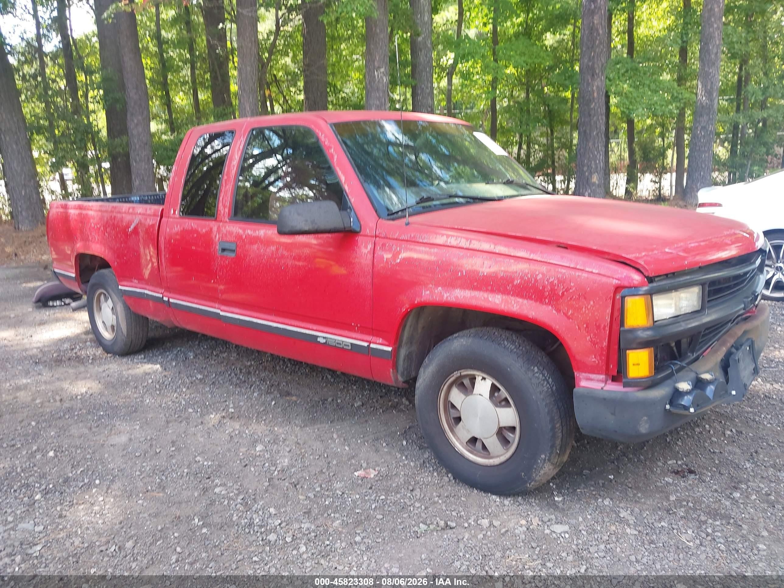 1997 Chevrolet C1500 Fleetside Red vin: 2GCEC19R1V1176054