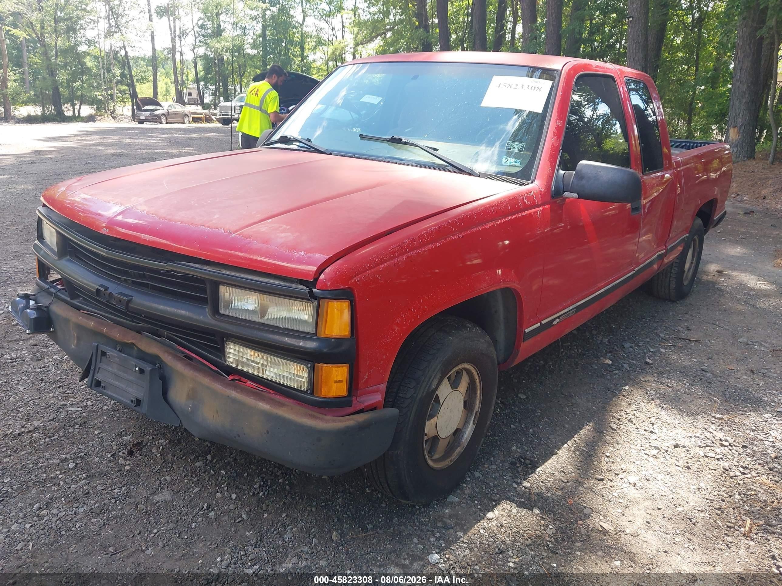1997 Chevrolet C1500 Fleetside Red vin: 2GCEC19R1V1176054