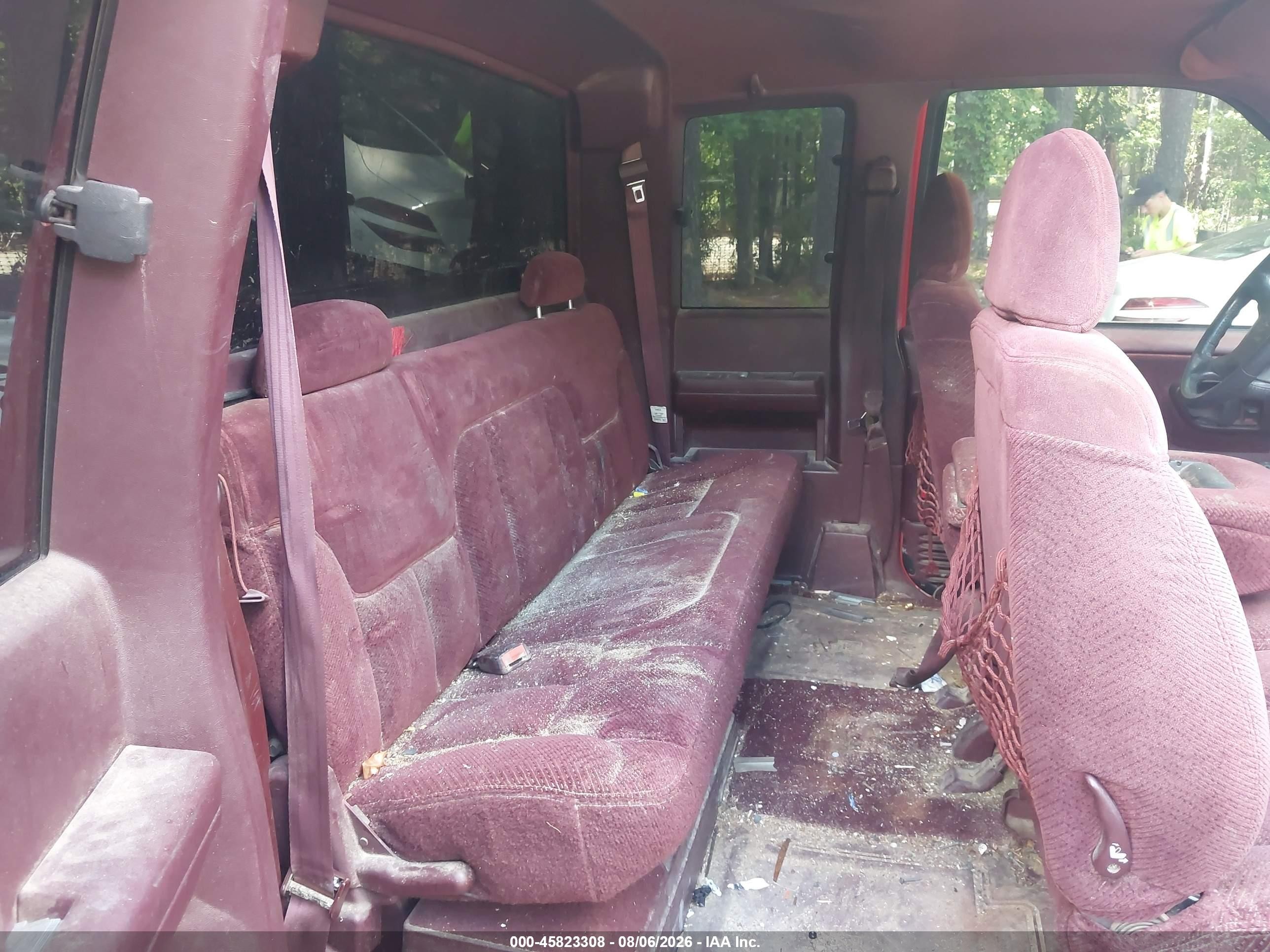 1997 Chevrolet C1500 Fleetside Red vin: 2GCEC19R1V1176054