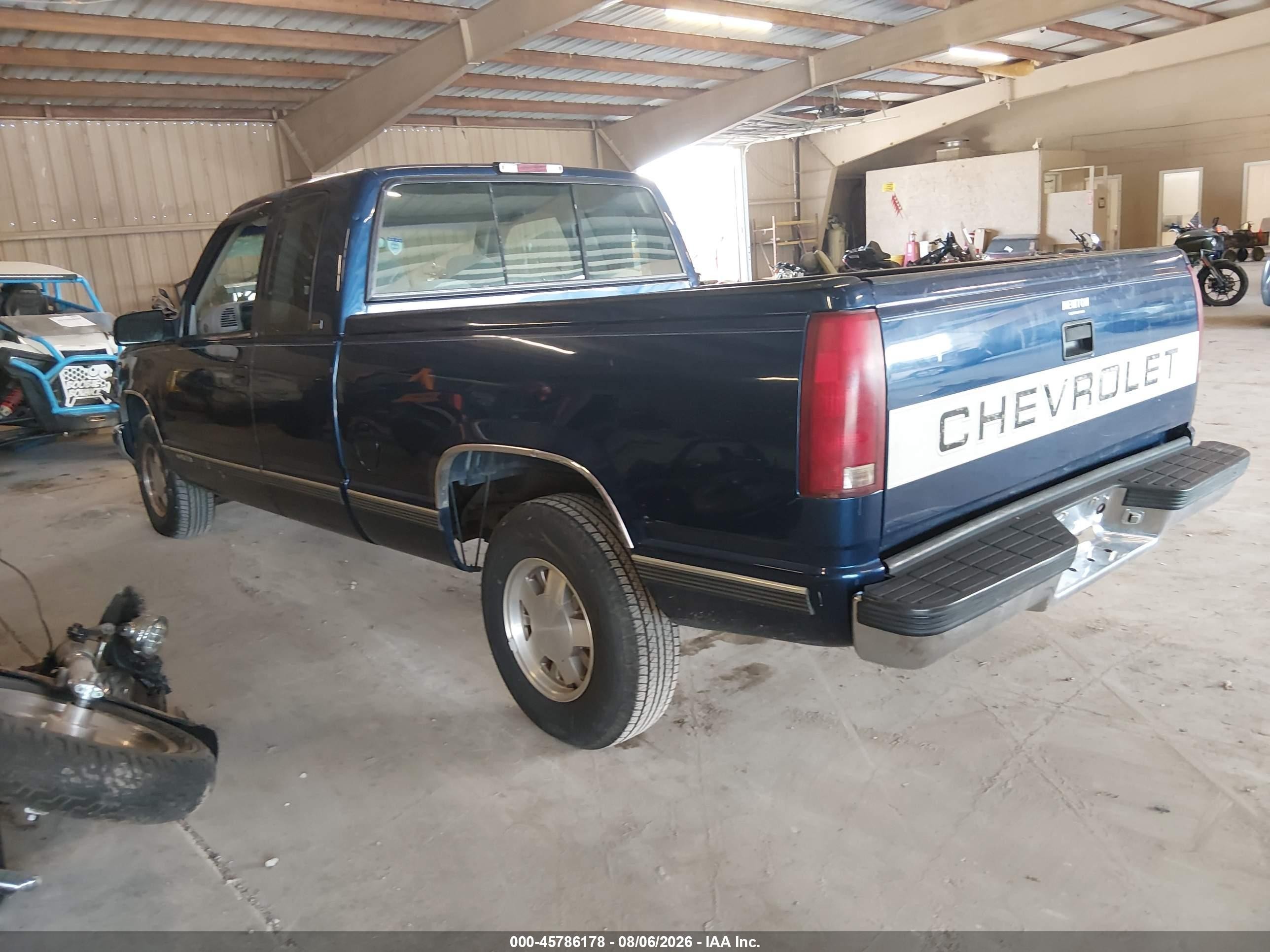 1996 Chevrolet Gmt-400 C1500 Blue vin: 2GCEC19R3T1157924