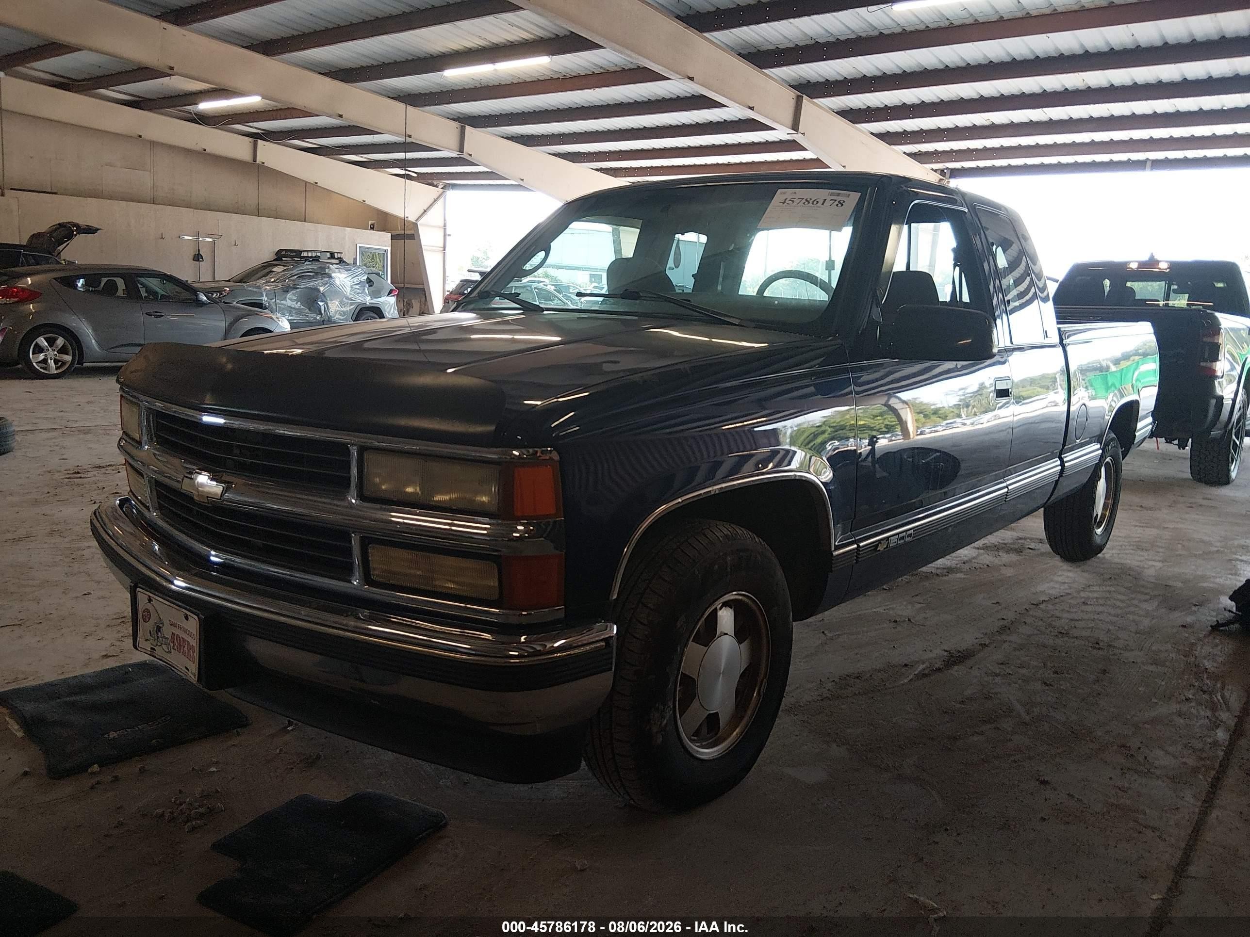 1996 Chevrolet Gmt-400 C1500 Blue vin: 2GCEC19R3T1157924