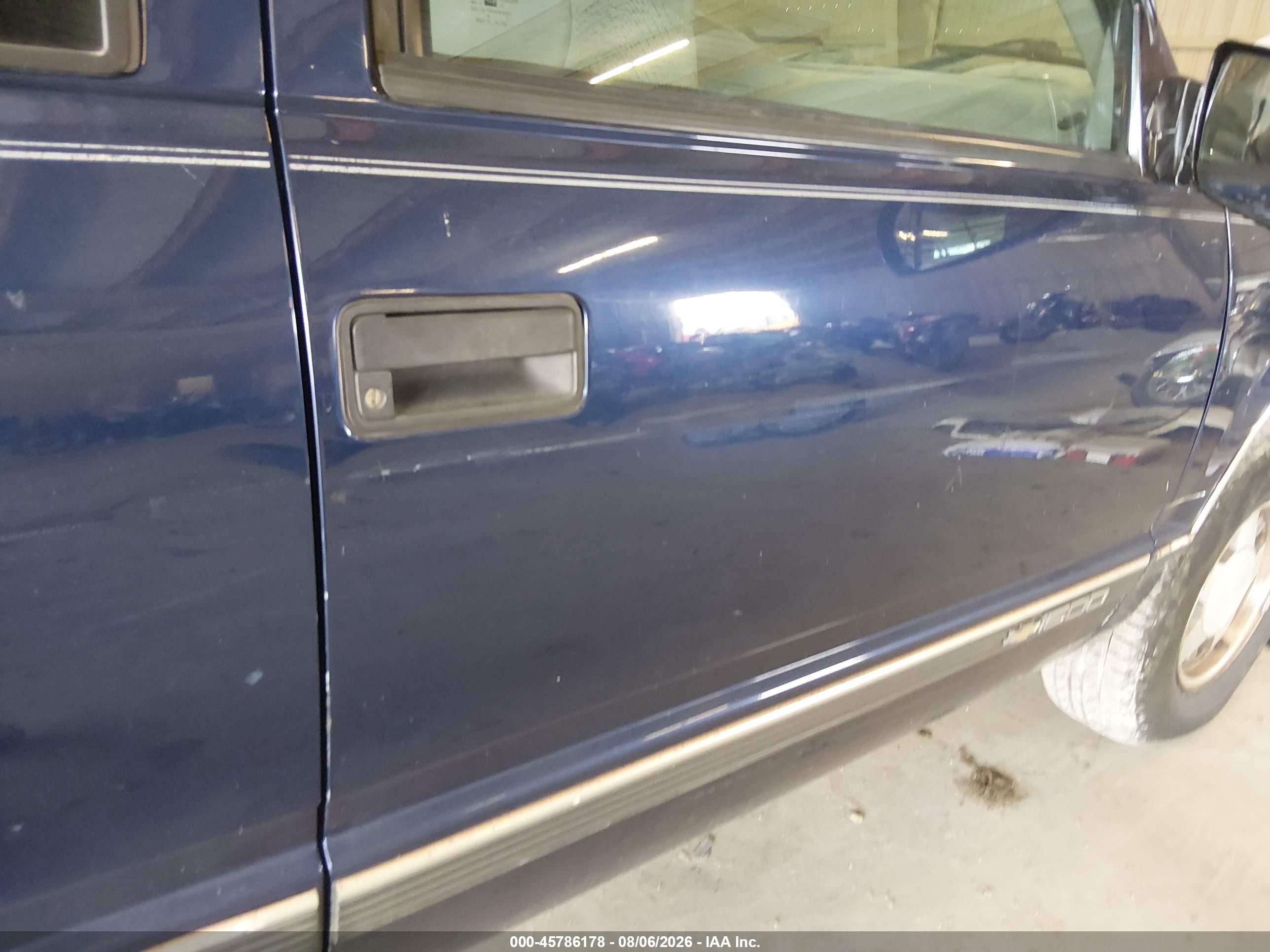 1996 Chevrolet Gmt-400 C1500 Blue vin: 2GCEC19R3T1157924