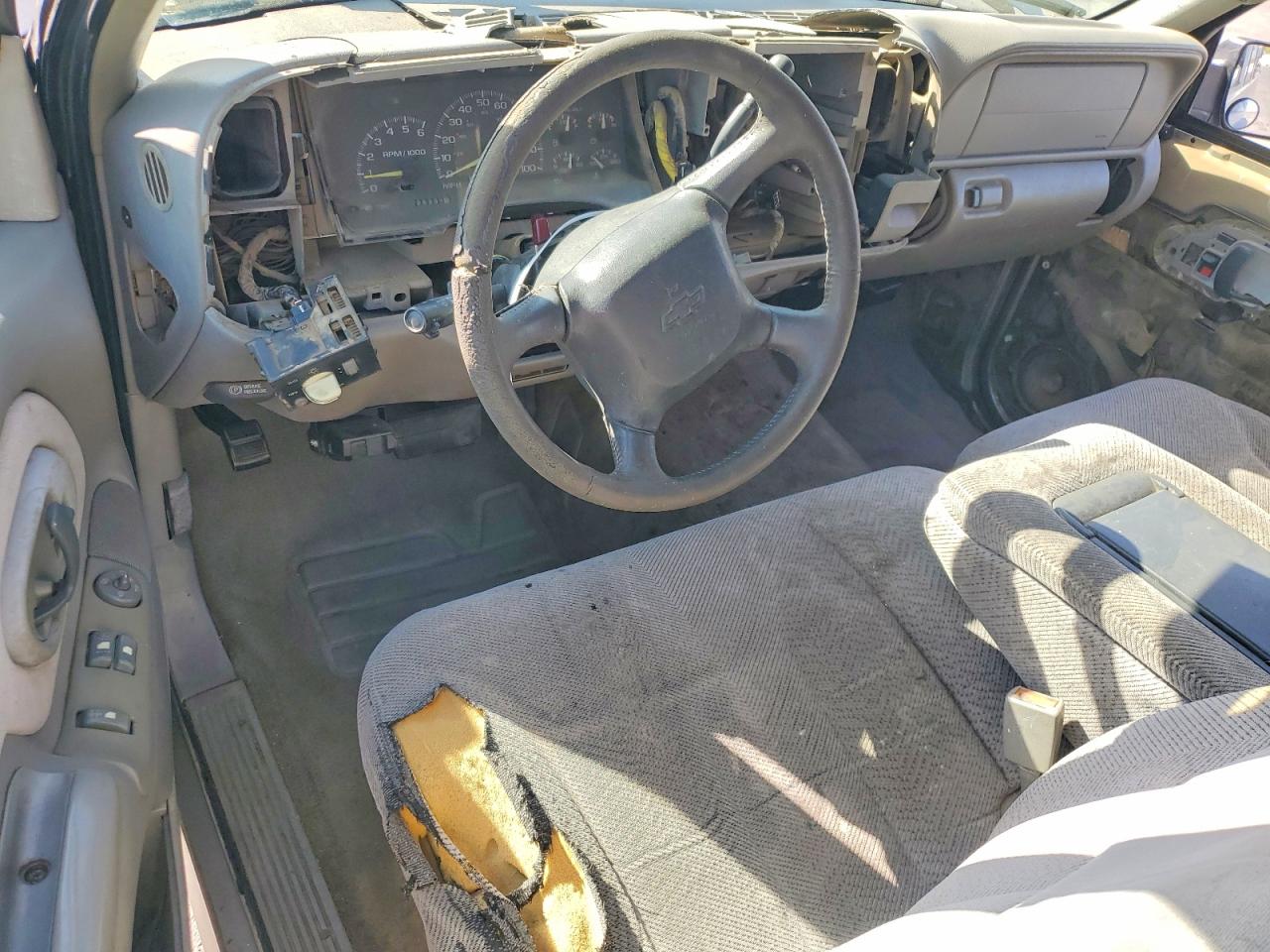 1998 Chevrolet Gmt-400 C1500 Tan vin: 2GCEC19R3W1149939
