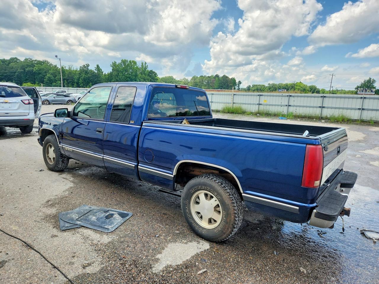 1996 Chevrolet Gmt-400 C1500 Blue vin: 2GCEC19R4T1215717