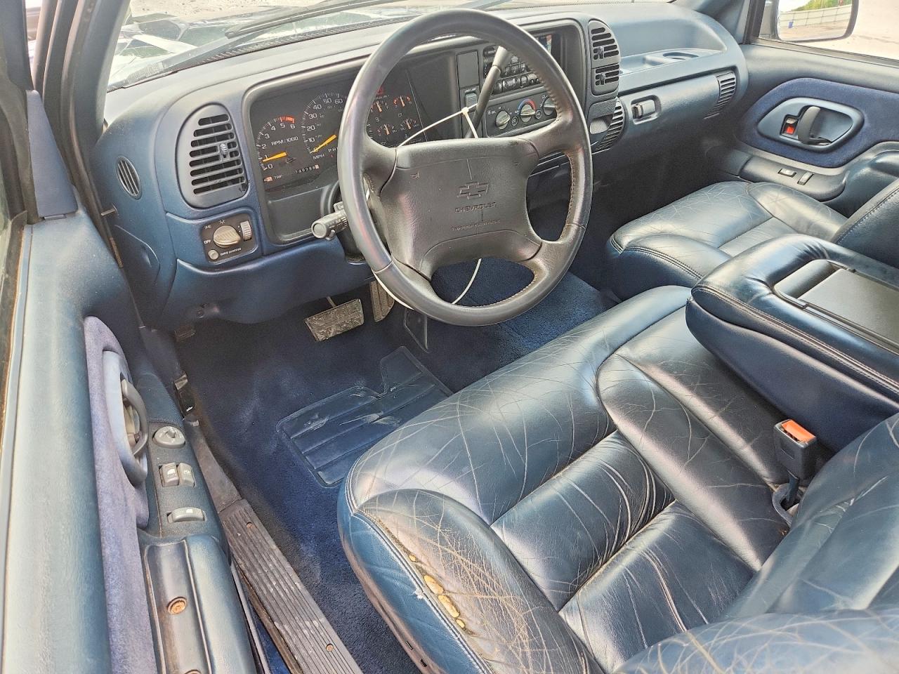 1996 Chevrolet Gmt-400 C1500 Blue vin: 2GCEC19R4T1215717