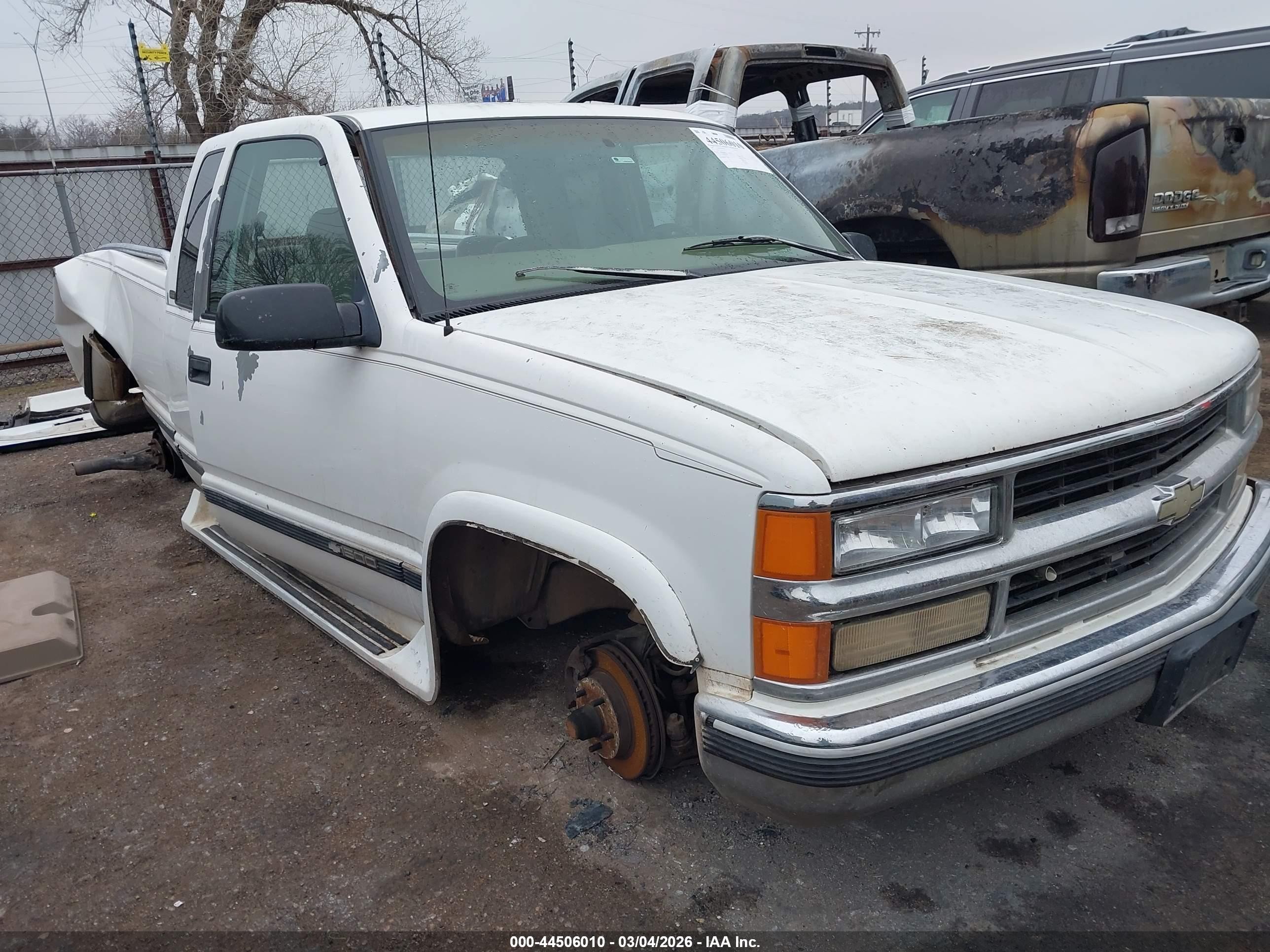 2GCEC19R4V1218362