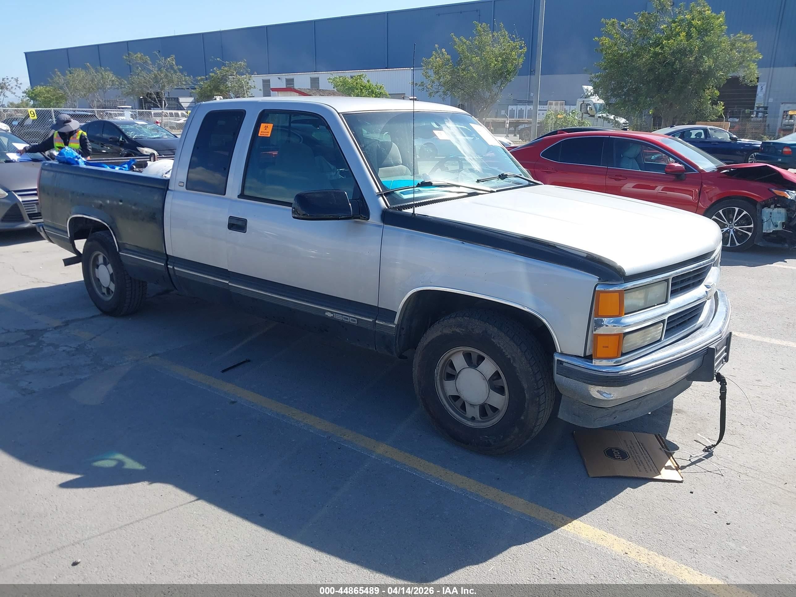 2GCEC19R4V1223531