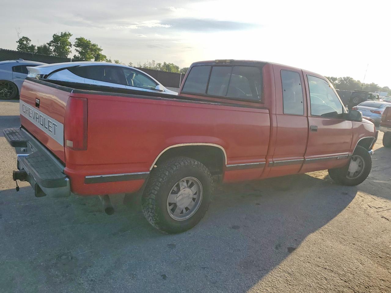 1997 Chevrolet Gmt-400 C1500 Red vin: 2GCEC19R5V1198512