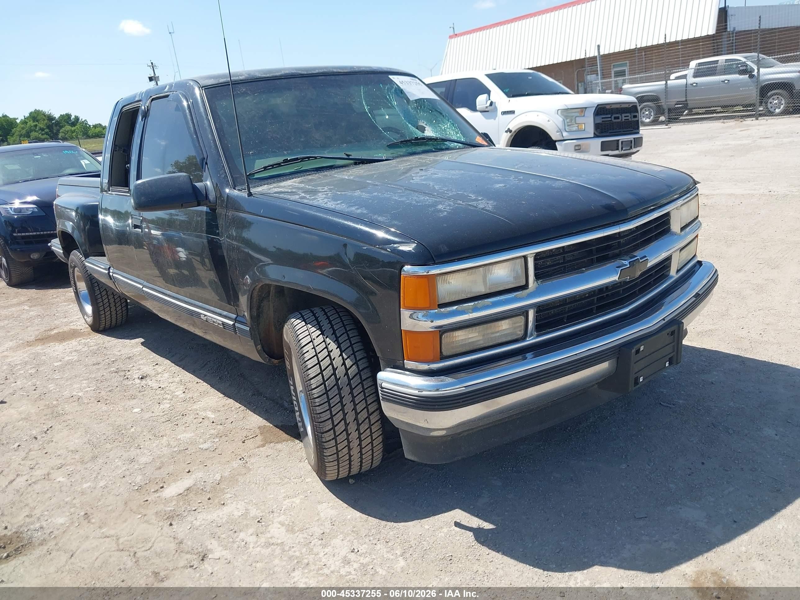 1998 Chevrolet C1500 Fleetside Black vin: 2GCEC19R5W1153541