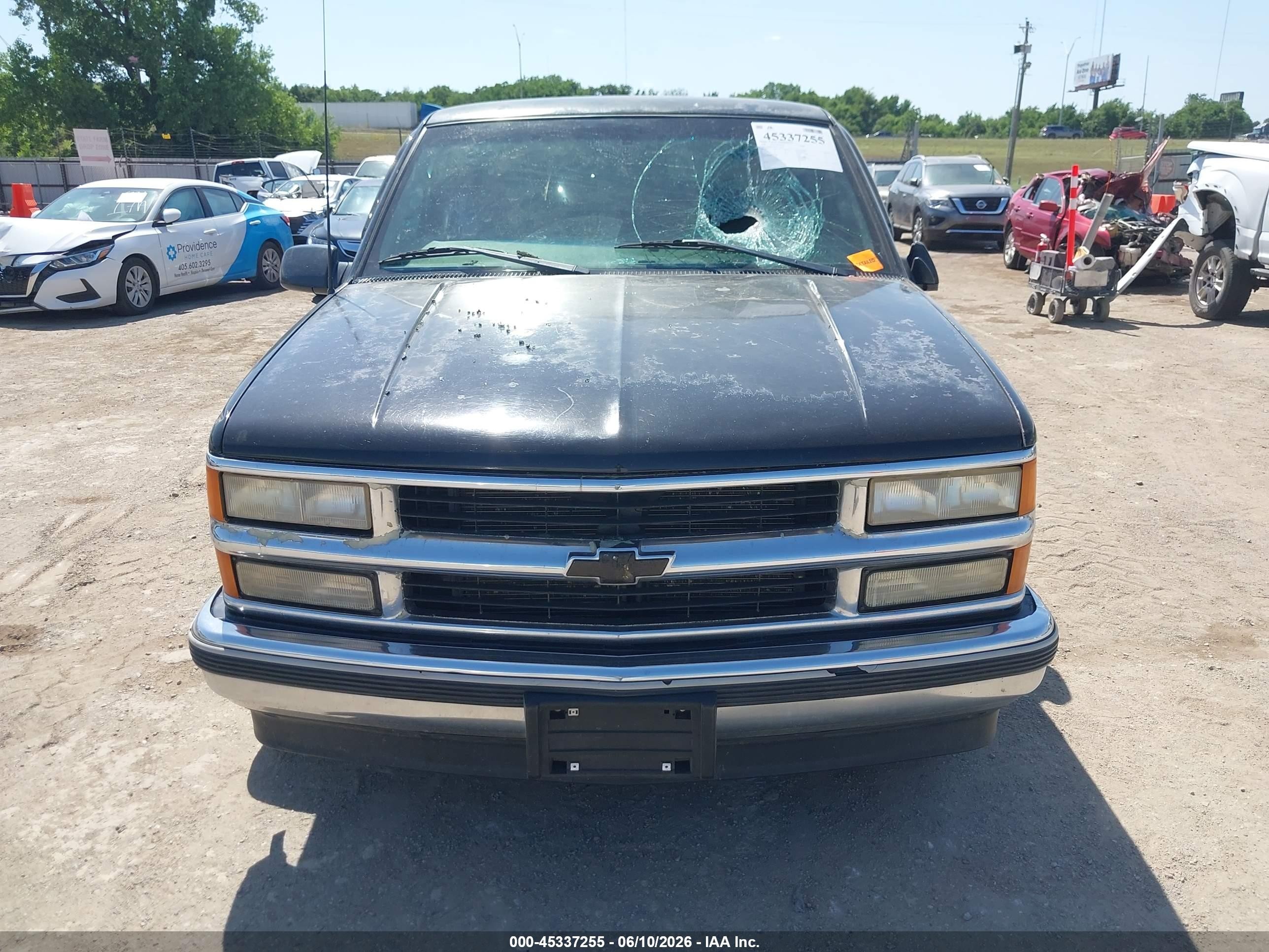 1998 Chevrolet C1500 Fleetside Black vin: 2GCEC19R5W1153541