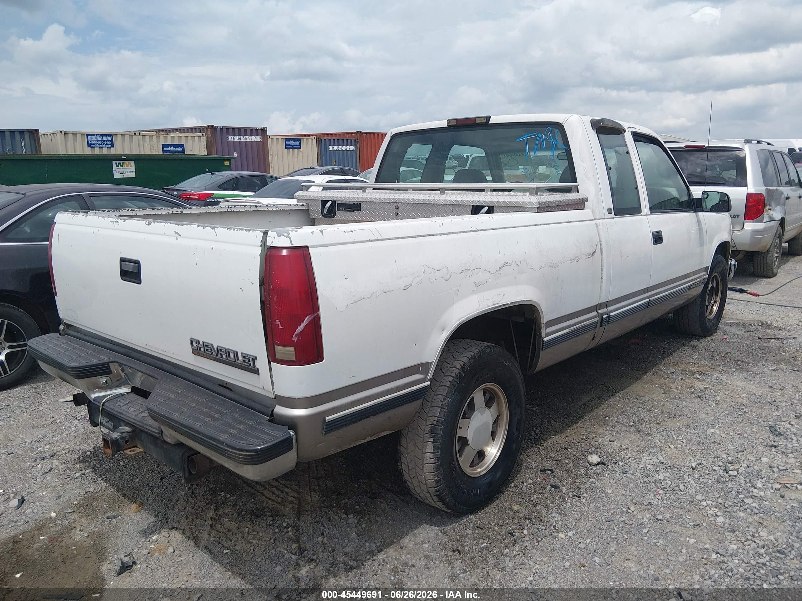1998 Chevrolet C/k 1500 Fleetside White vin: 2GCEC19R5W1179539