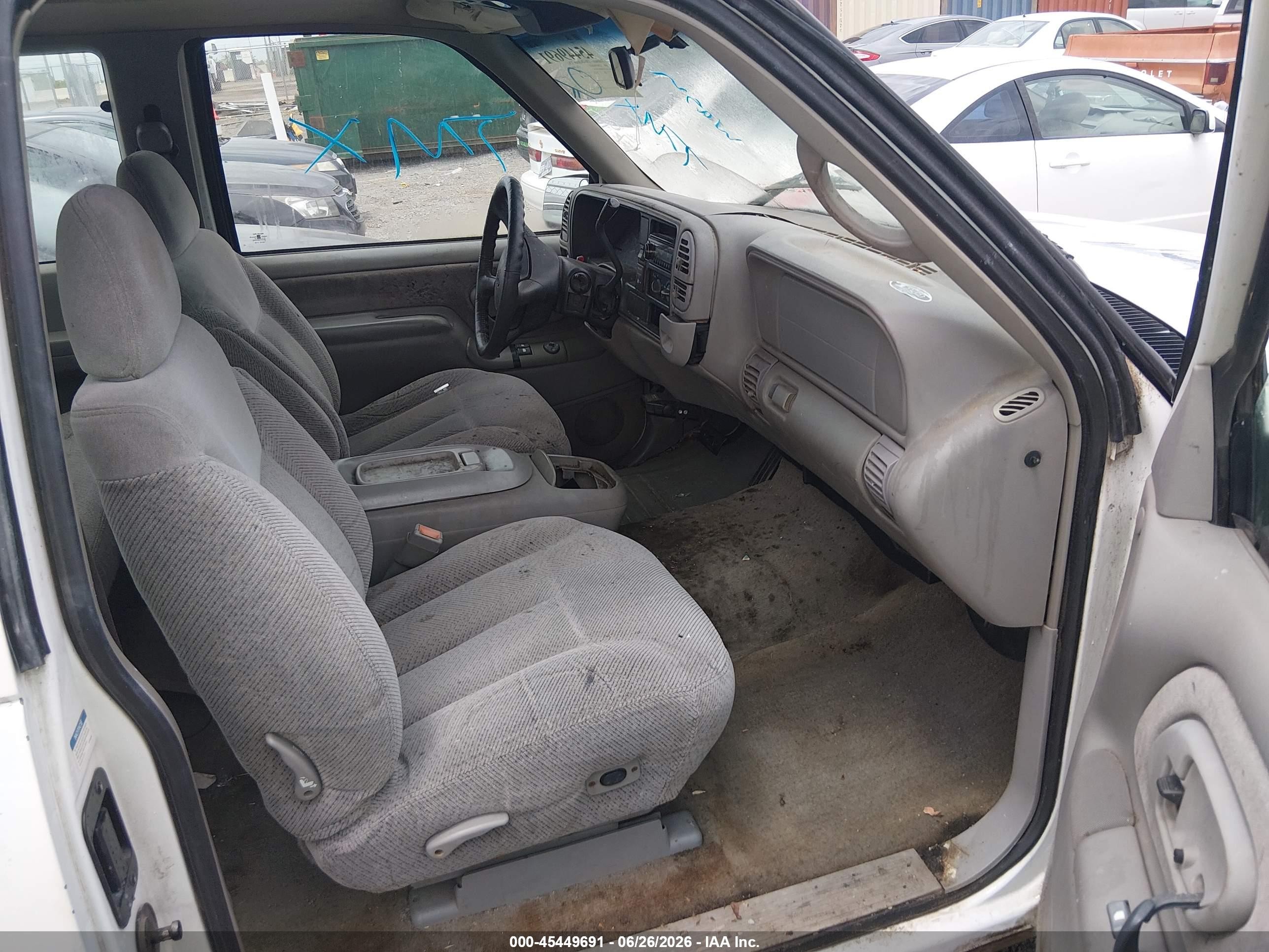 1998 Chevrolet C/k 1500 Fleetside White vin: 2GCEC19R5W1179539