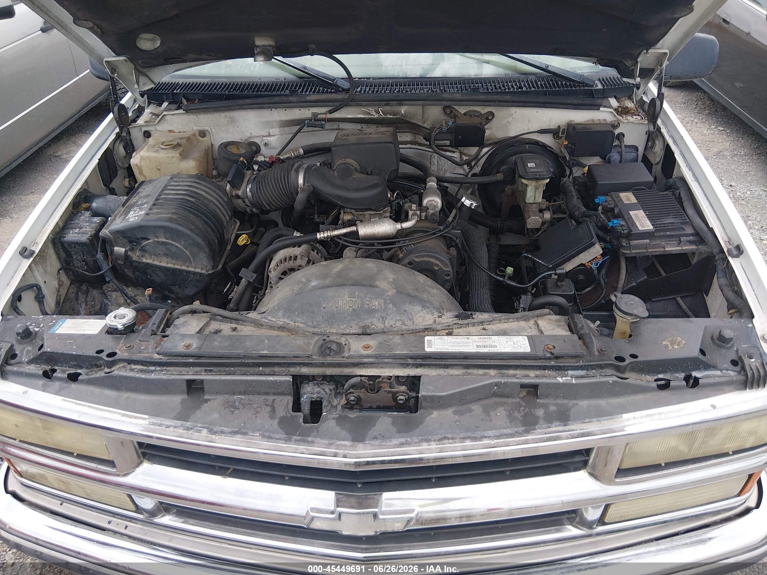 1998 Chevrolet C/k 1500 Fleetside White vin: 2GCEC19R5W1179539