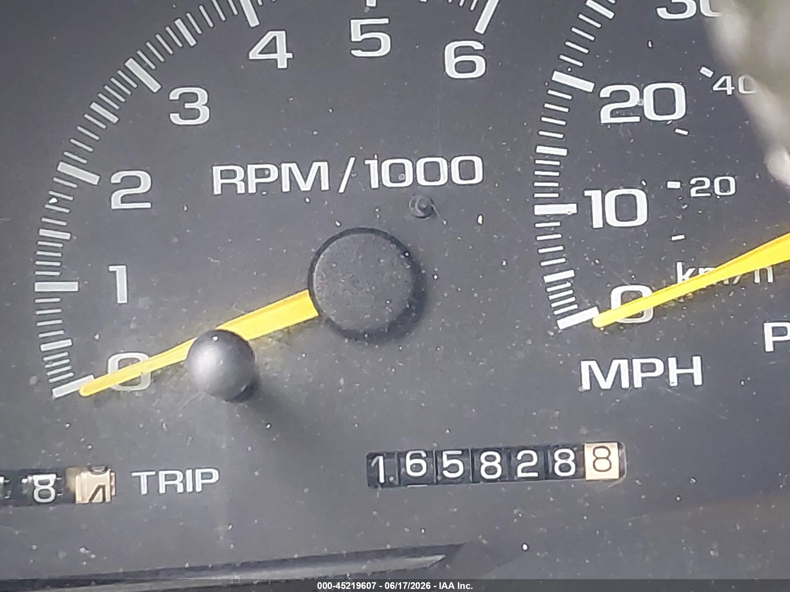 1998 Chevrolet C1500 Fleetside Orange vin: 2GCEC19R5W1191559