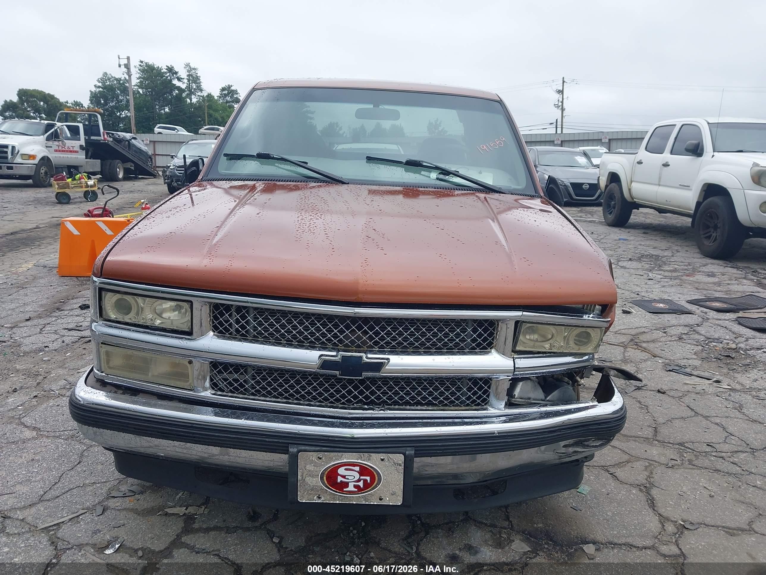 1998 Chevrolet C1500 Fleetside Orange vin: 2GCEC19R5W1191559