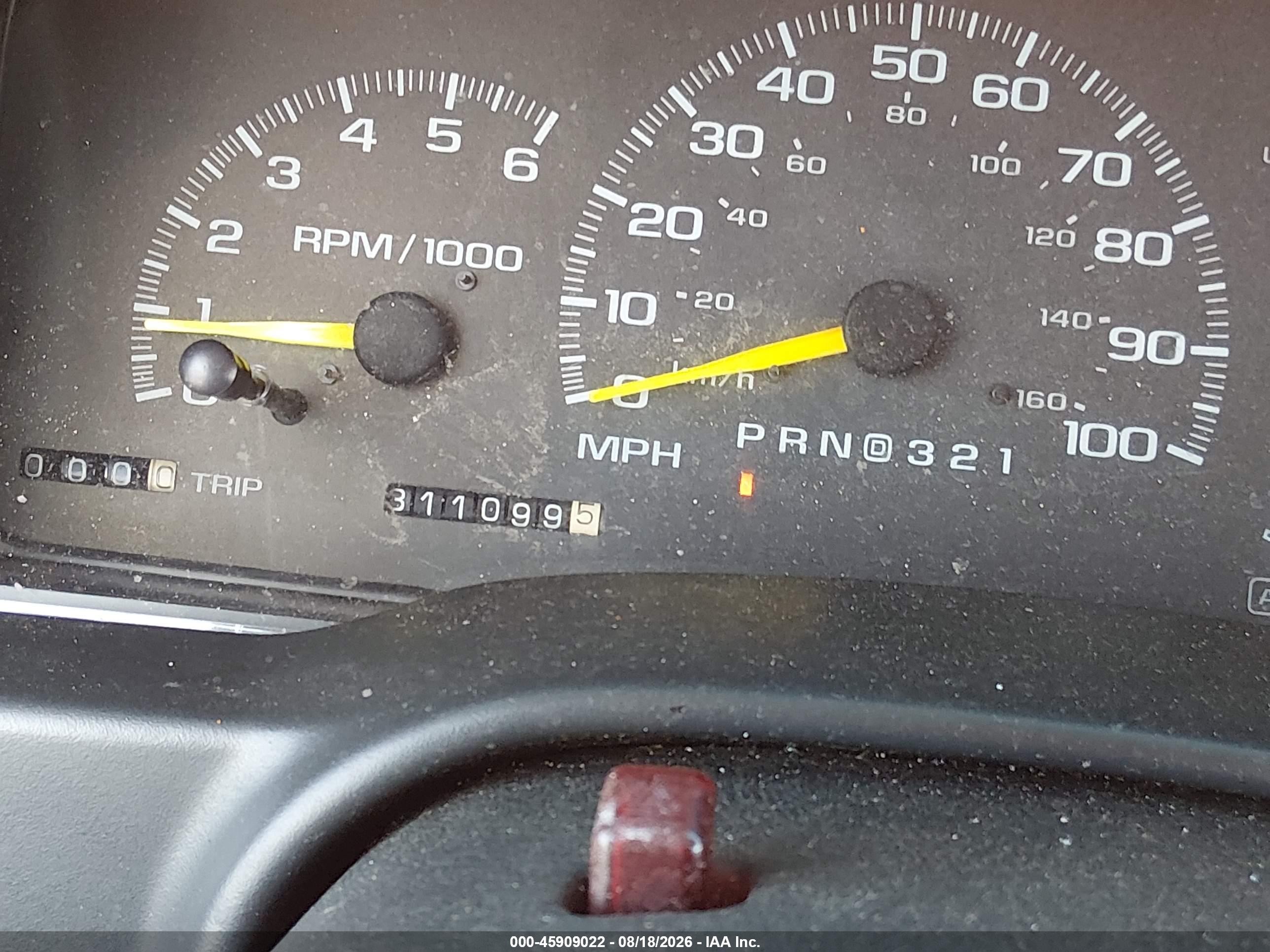 1997 Chevrolet C1500 Fleetside Red vin: 2GCEC19R6V1266719