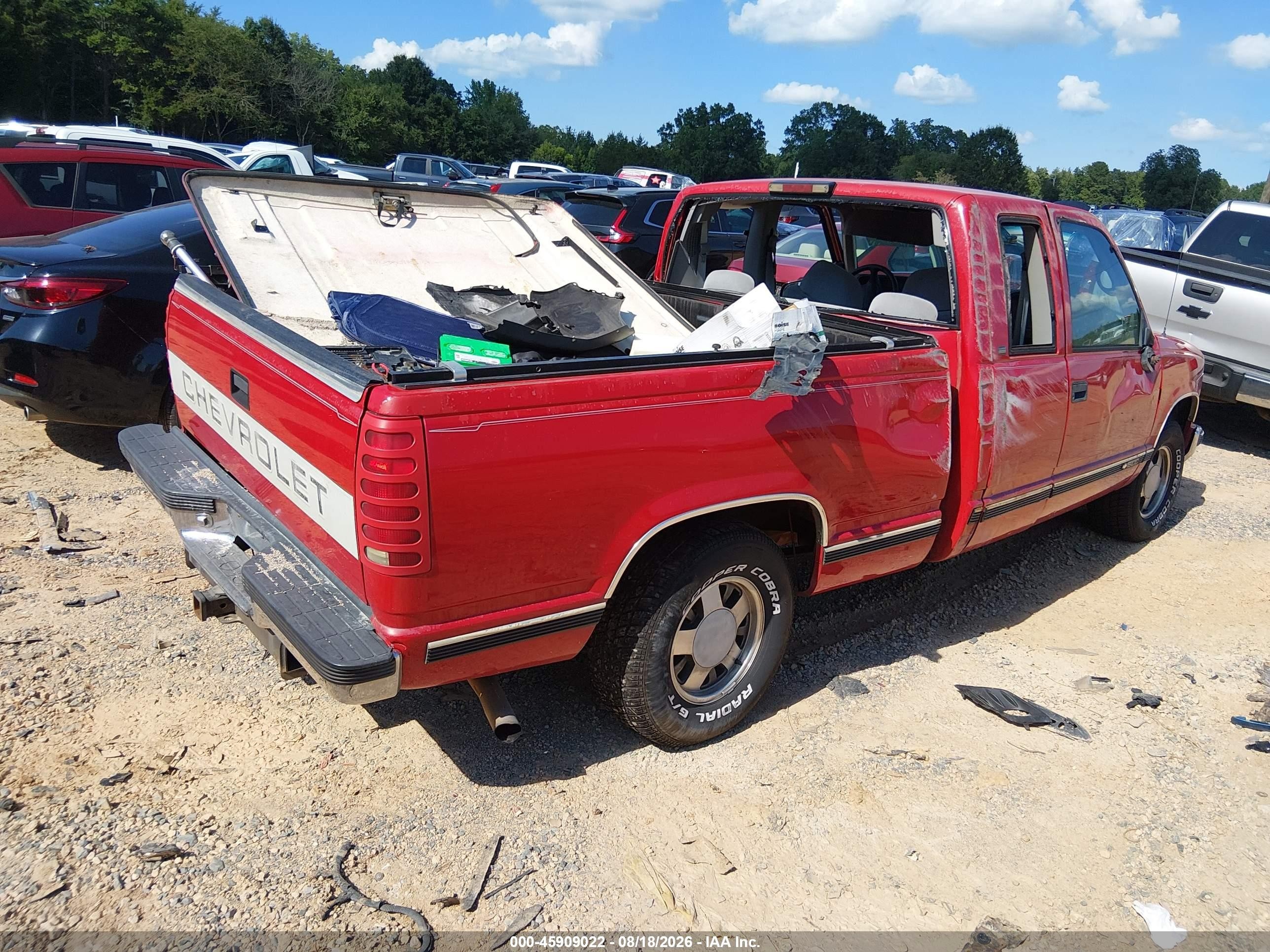 1997 Chevrolet C1500 Fleetside Red vin: 2GCEC19R6V1266719