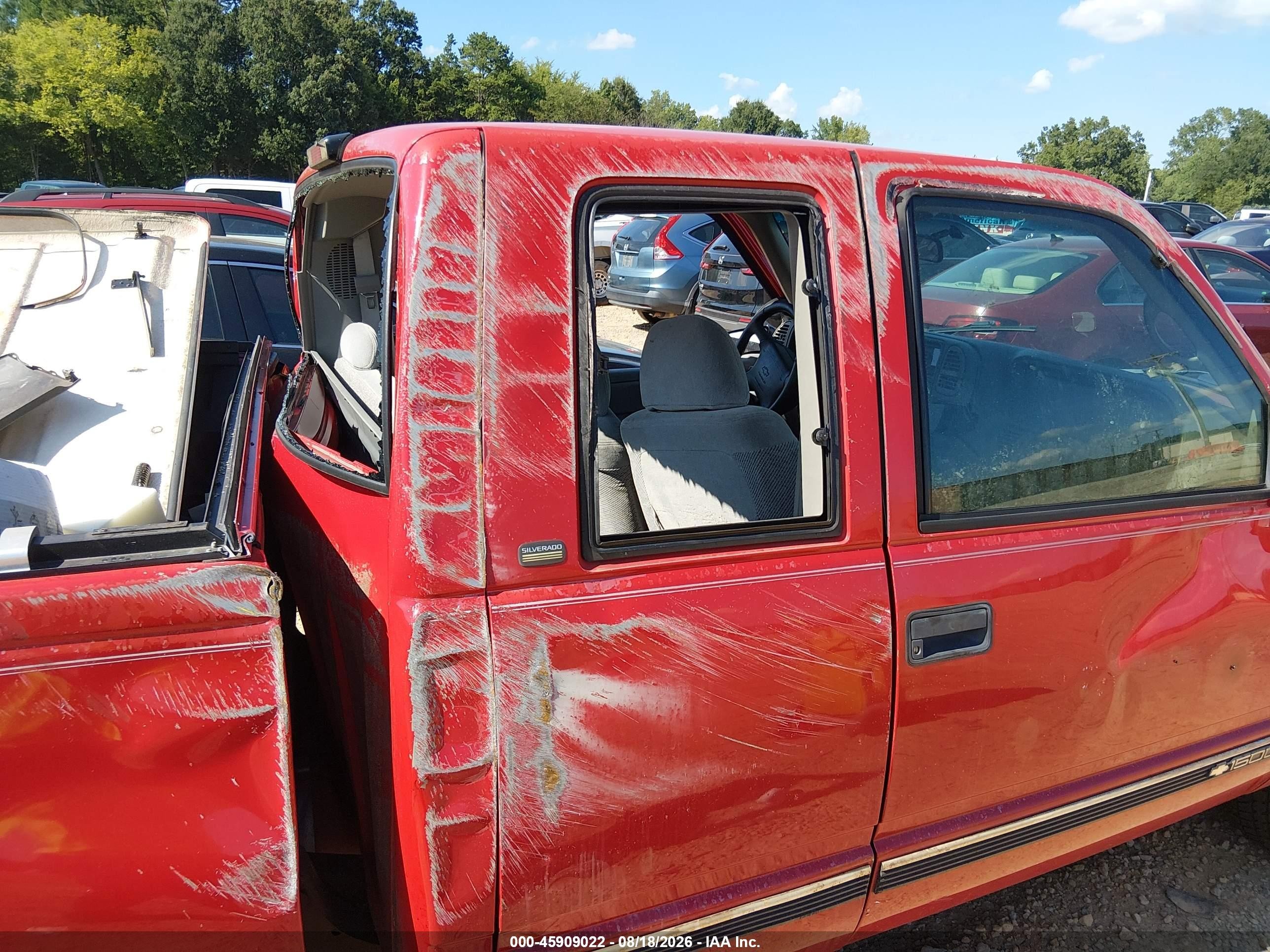 1997 Chevrolet C1500 Fleetside Red vin: 2GCEC19R6V1266719