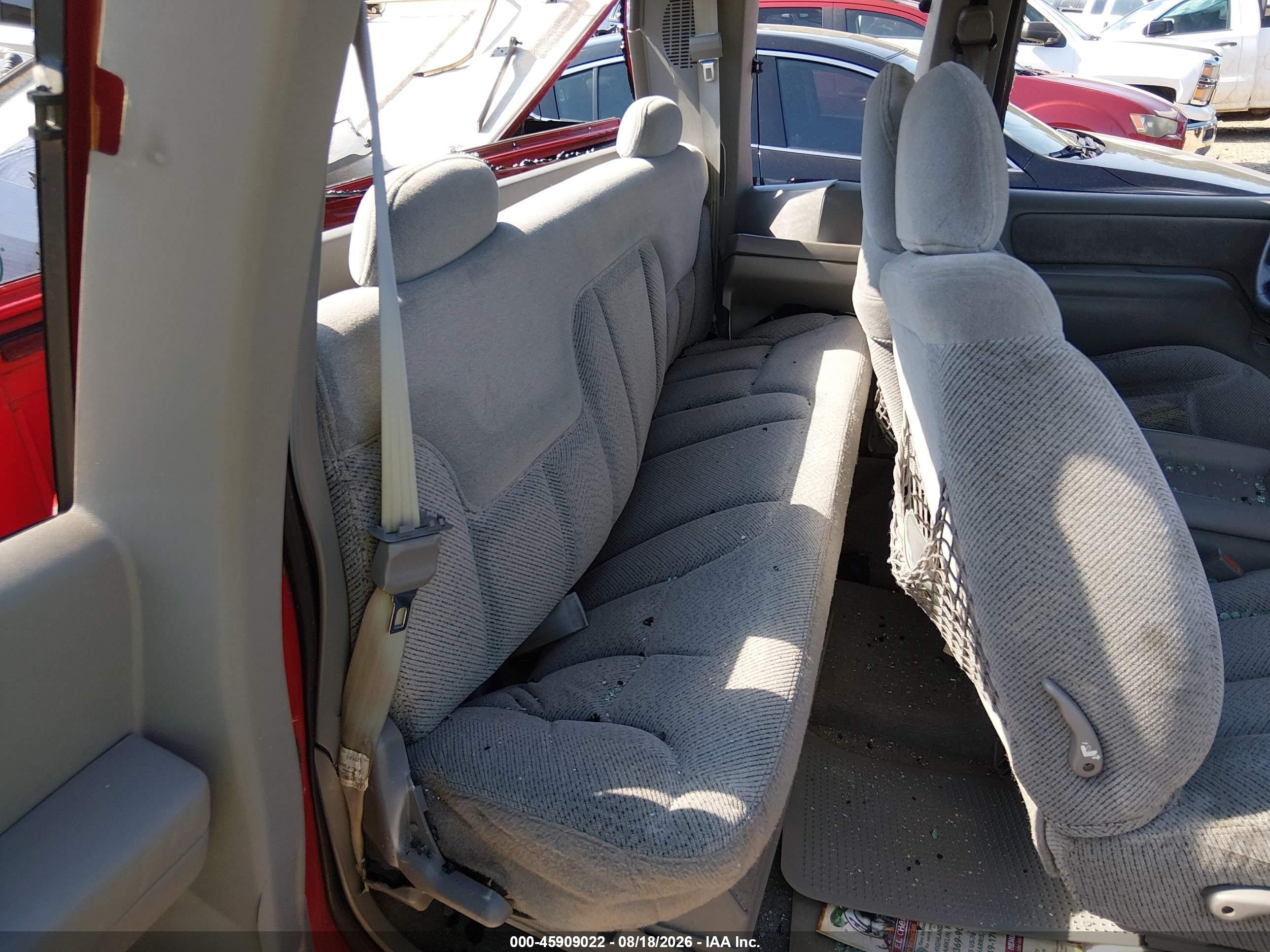 1997 Chevrolet C1500 Fleetside Red vin: 2GCEC19R6V1266719