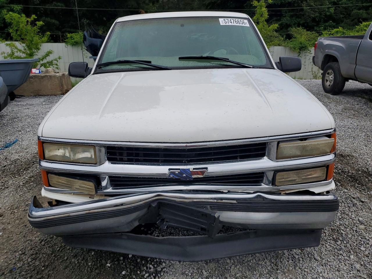 1998 Chevrolet Gmt-400 C1500 White vin: 2GCEC19R6W1146789