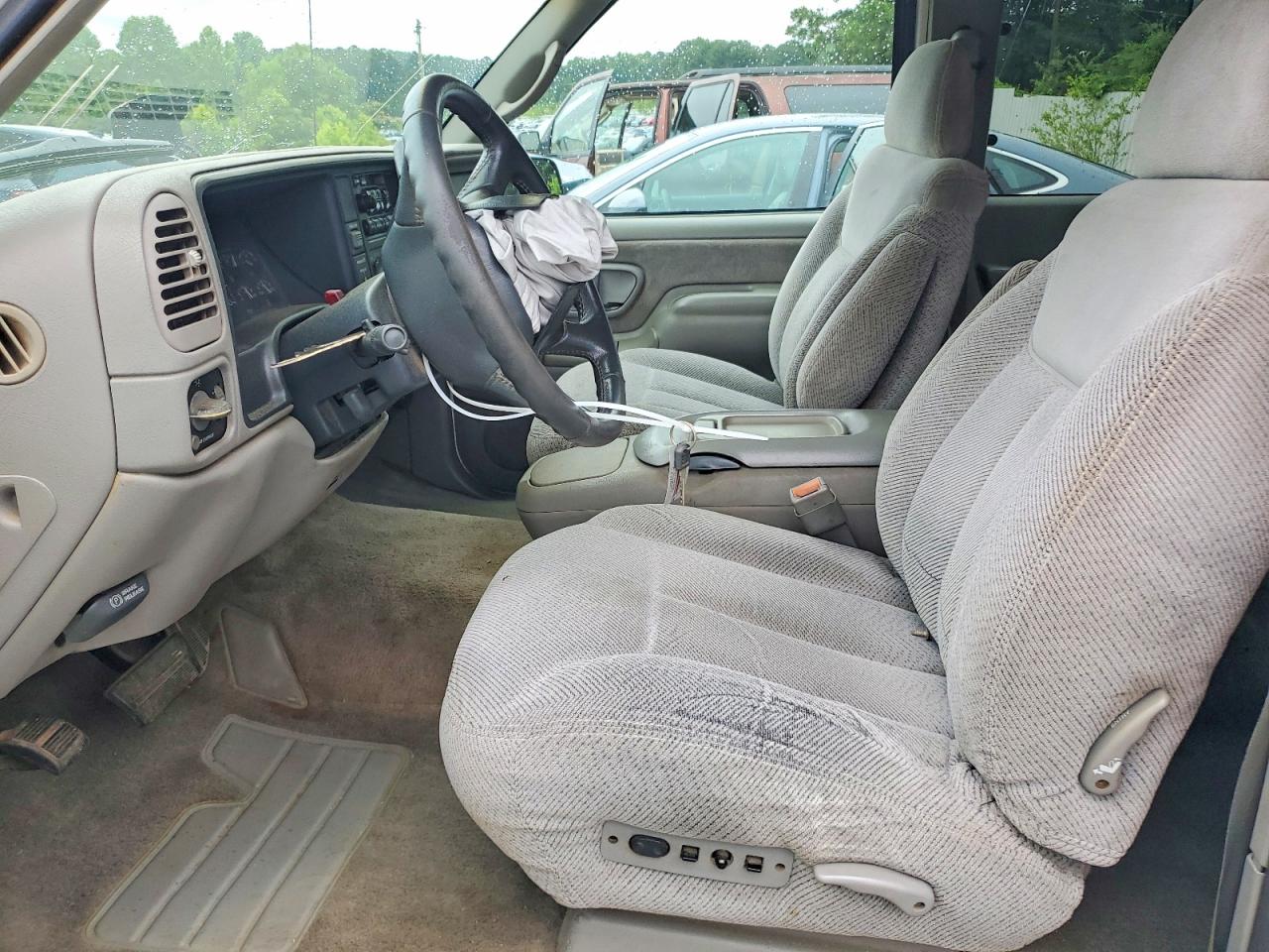 1998 Chevrolet Gmt-400 C1500 White vin: 2GCEC19R6W1146789