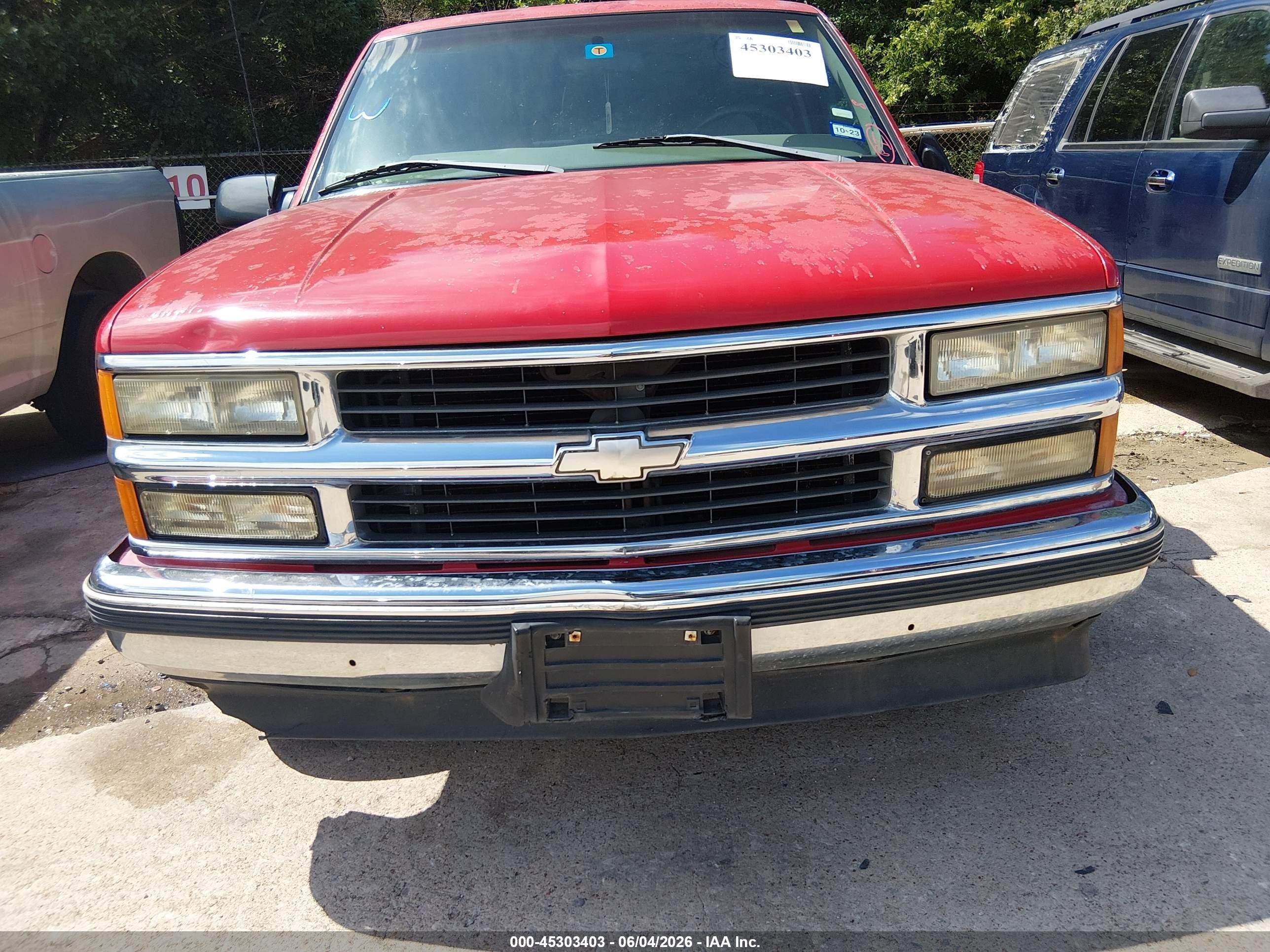 1998 Chevrolet C1500 Fleetside Red vin: 2GCEC19R6W1184538