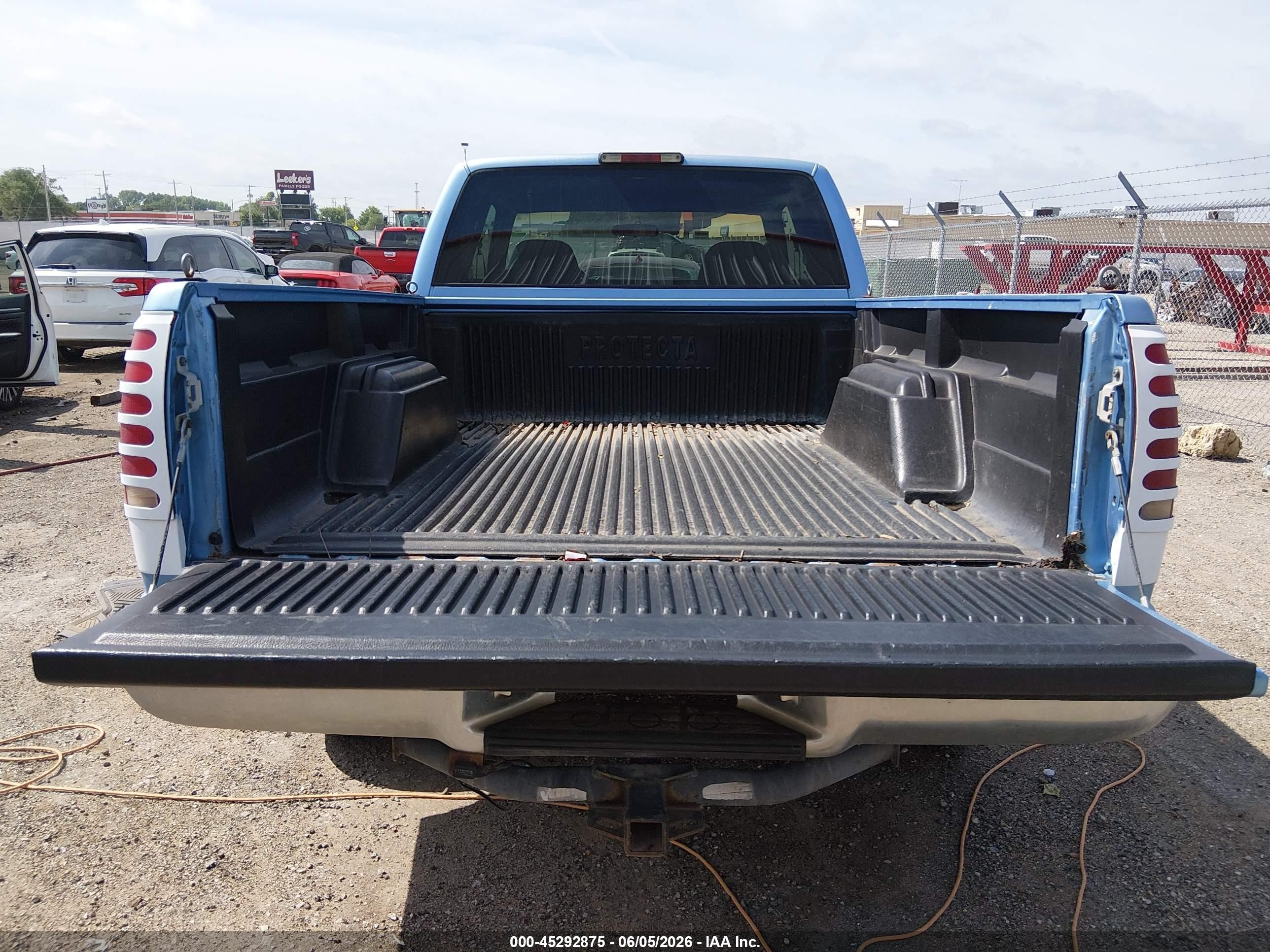 1996 Chevrolet Gmt-400 C1500 Blue vin: 2GCEC19R7T1135179