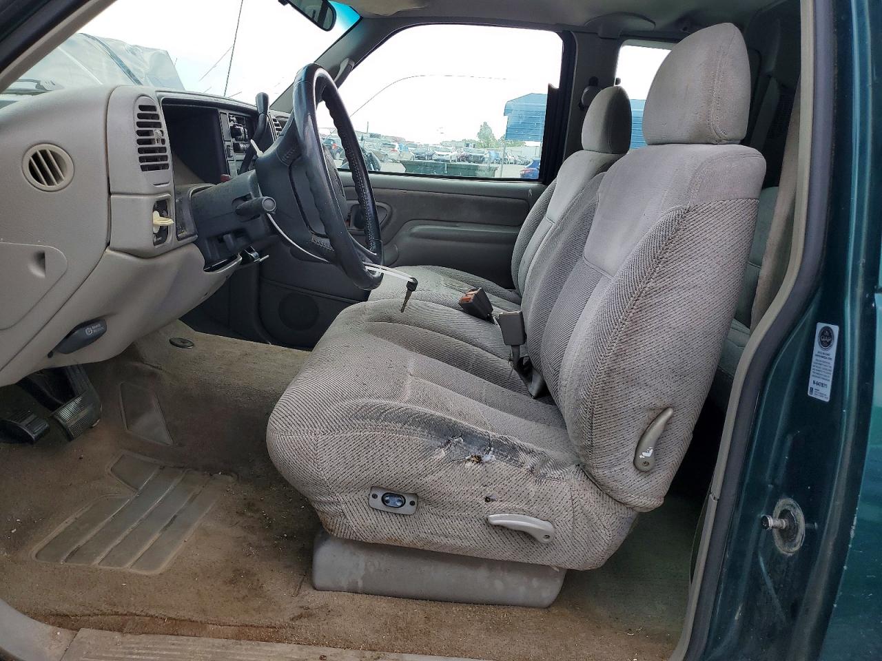 1998 Chevrolet Gmt-400 C1500 Зеленый vin: 2GCEC19R7W1140483